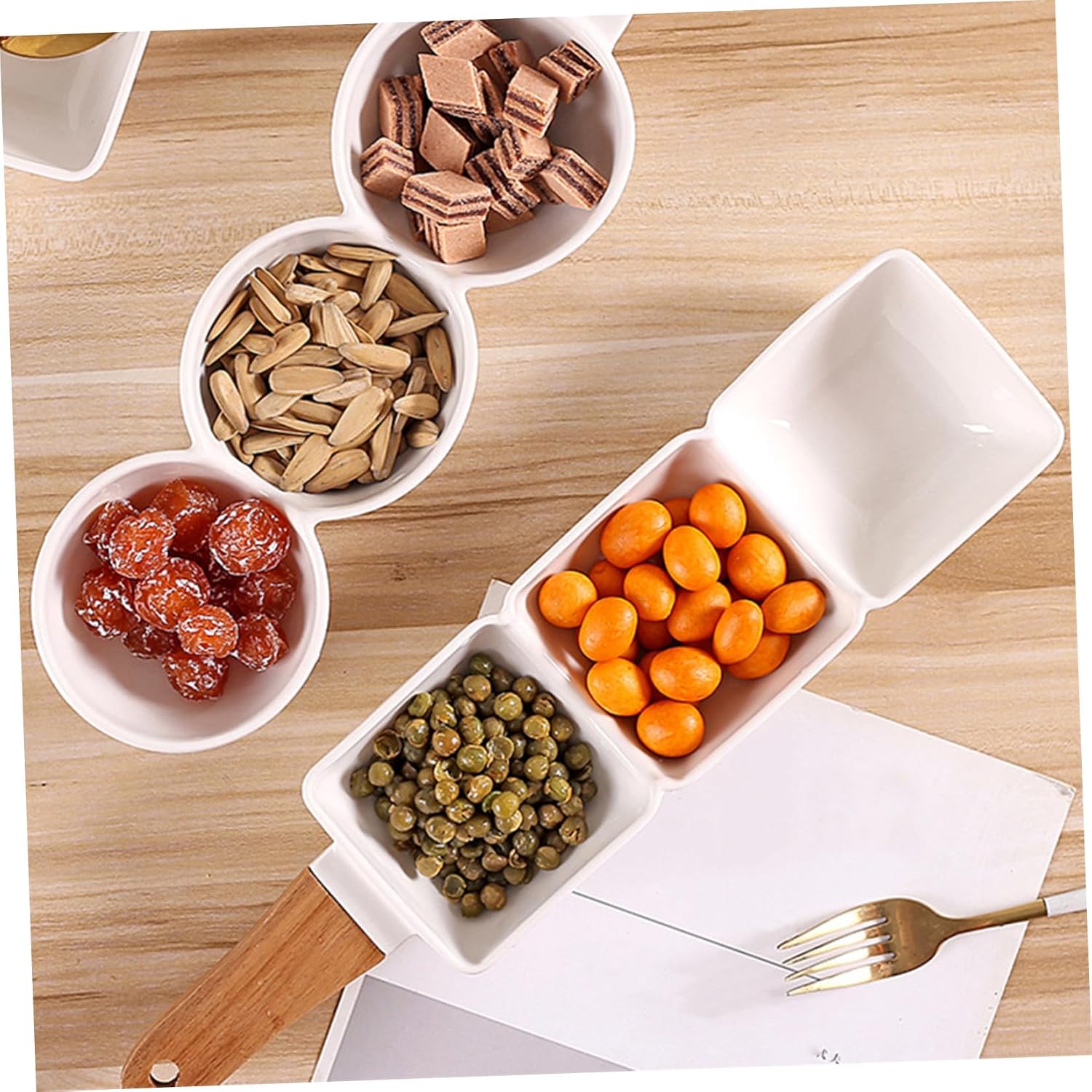 PRETYZOOM Set of 2 Three-compartment Ceramic Snack Bowls with Wooden Handle
