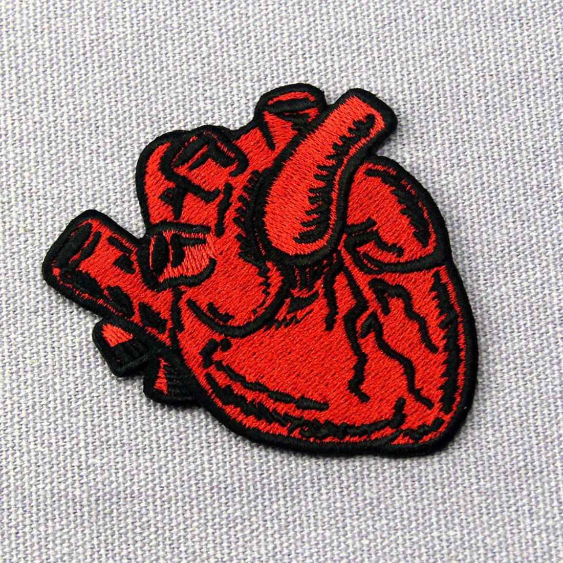 Amazon.co.jp: X線解剖学的心臓刺繍のバッジのアイロン付け