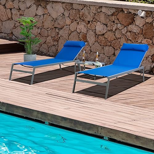 Kozyard Wilson - Juego de tumbona de textileno de 3 piezas con mesa auxiliar para exteriores, respaldo ajustable y almohada para patio, jardín,