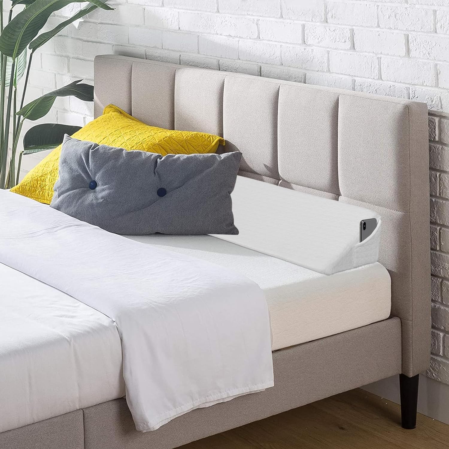 Cuscino A Cuneo Per Letto Matrimoniale,Triangolare Cuscino Da Lettura,Riempimento Dello Spazio Per Il Cuscino Con Zeppa Con Tasca Laterale, Per Spazio Tra Materasso E Testiera(182x25x15cm,White)