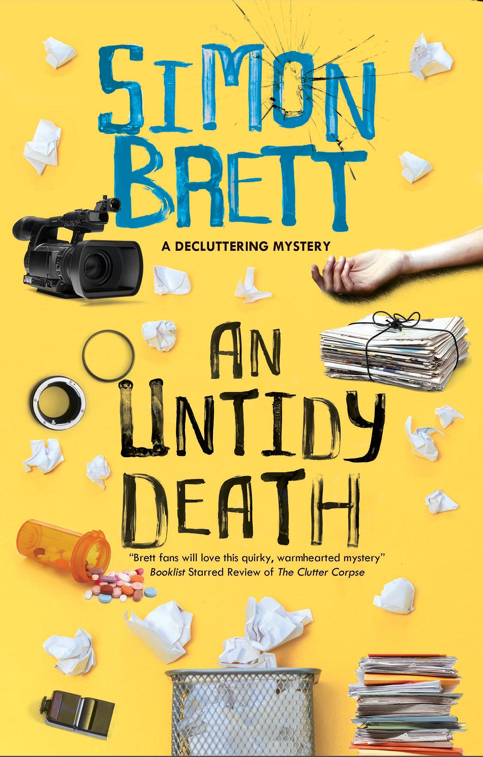 An Untidy Death by Simon Brett (Hardback Book)