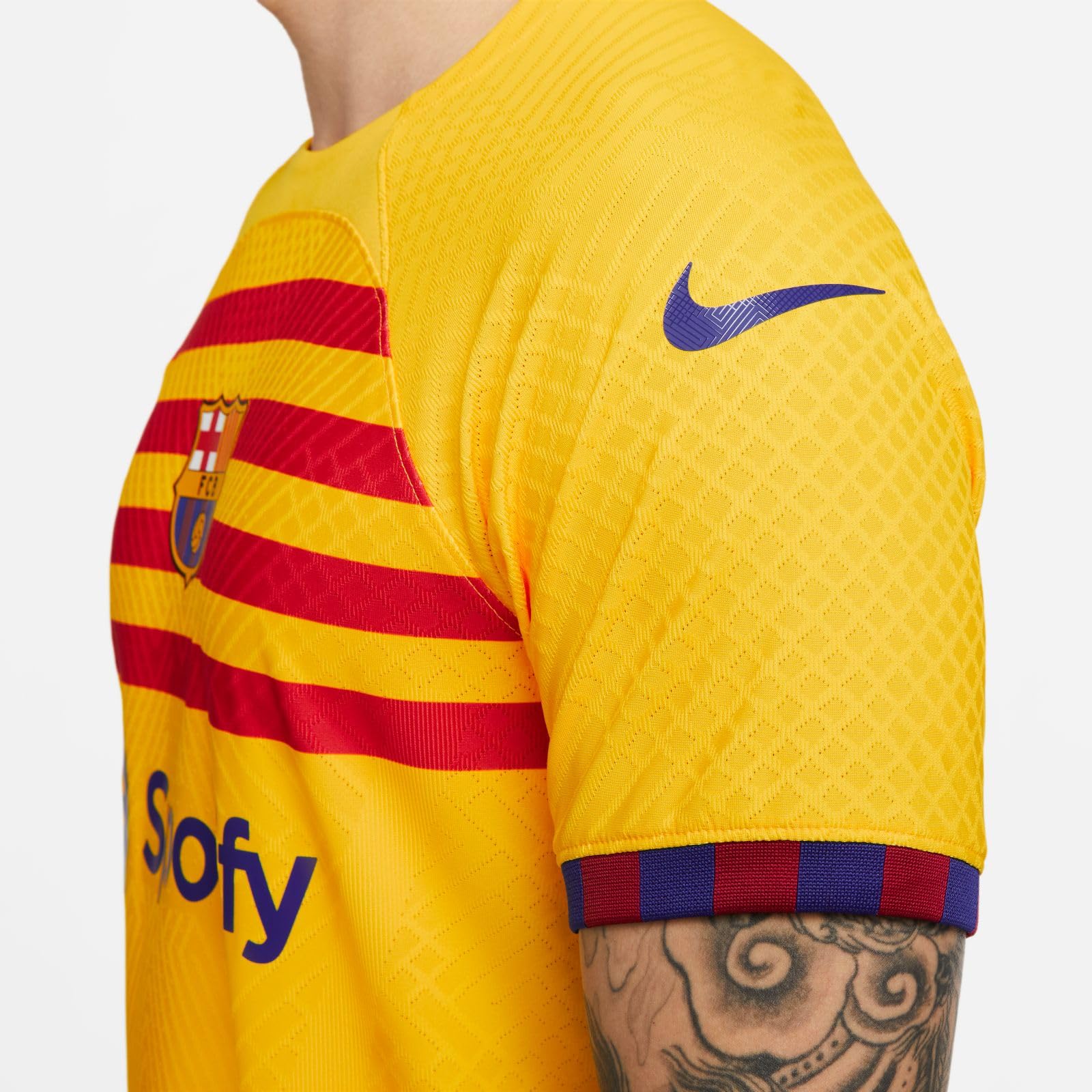 Amazon.com: Nike 2022-2023 Barcelona Fourth Vapor Football Soccer
