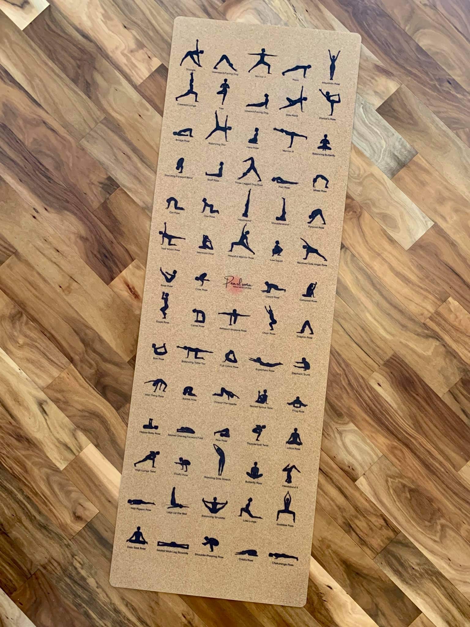 Essential Yoga: An Illustrated Guide To Over 100 Yoga Poses And Me