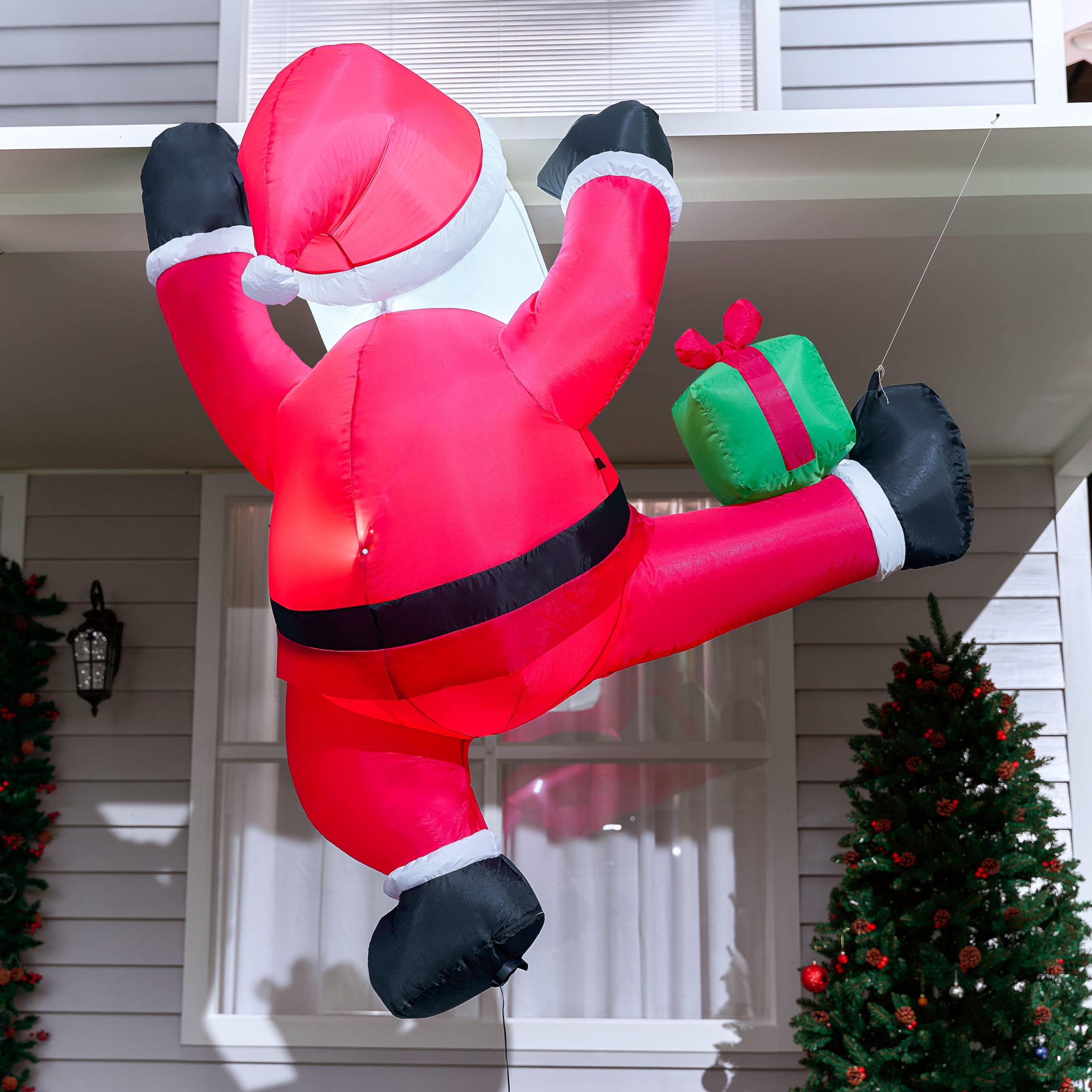 Joiedomi Père Noël Gonflable de 1,8 m de Haut avec boîte Cadeau, Père Noël Gonflable à Suspendre avec LED intégrée pour fête de Noël, extérieur, Cour, Jardin, décoration de pelouse