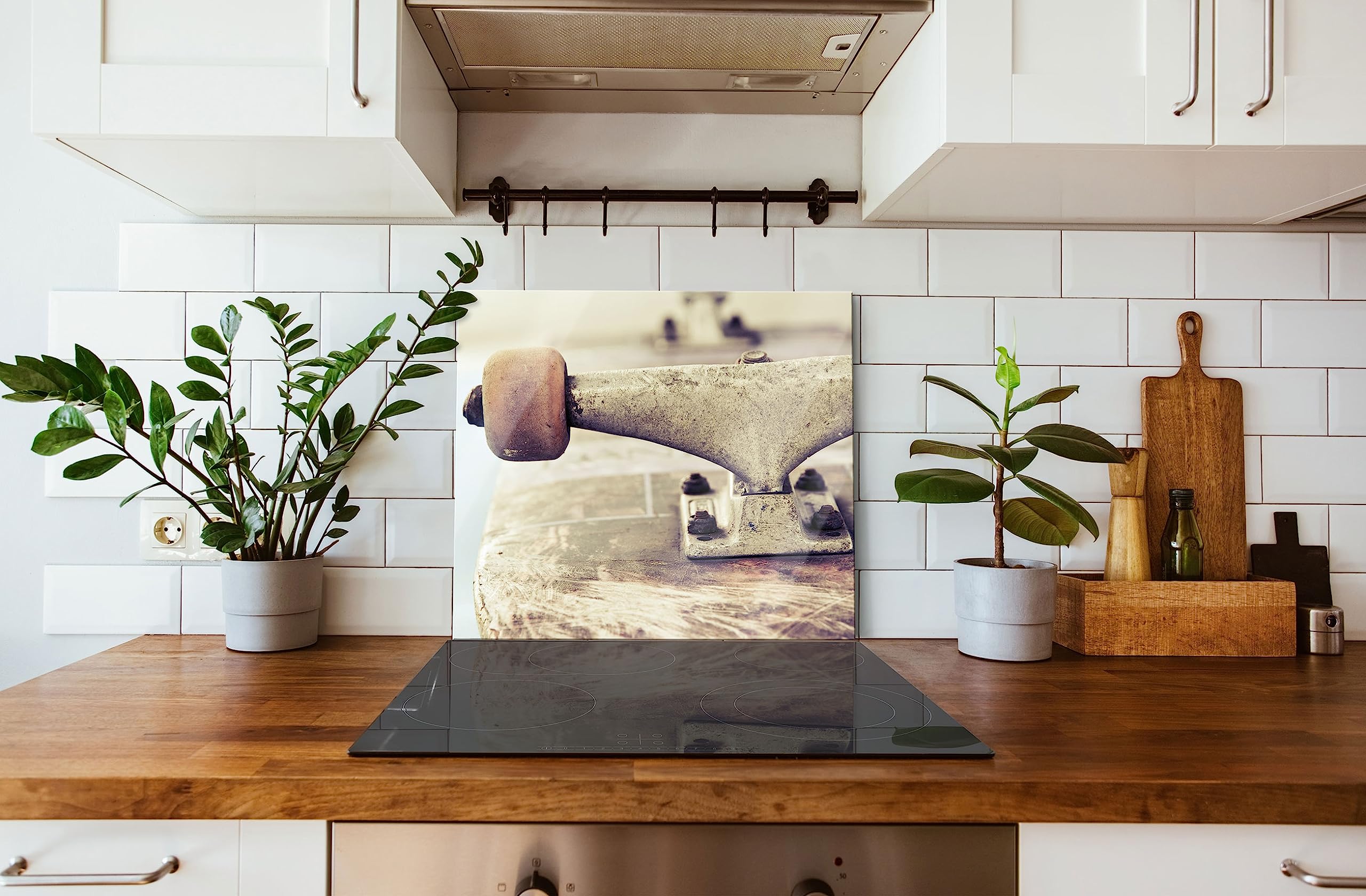 Skateboard noir et blanc Plaque de protection pour cuisinière et protection anti-éclaboussures en verre véritable - 60 x 52 cm