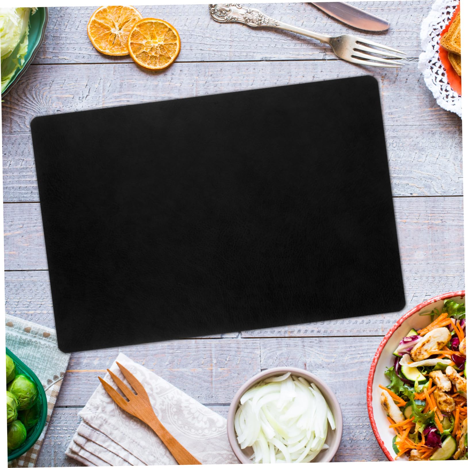 Sets de Table Carrés Résistants à L’Eau L’Huile Lot de 8 en PU Noir pour Repas Quotidiens et Tables de Salle à Manger