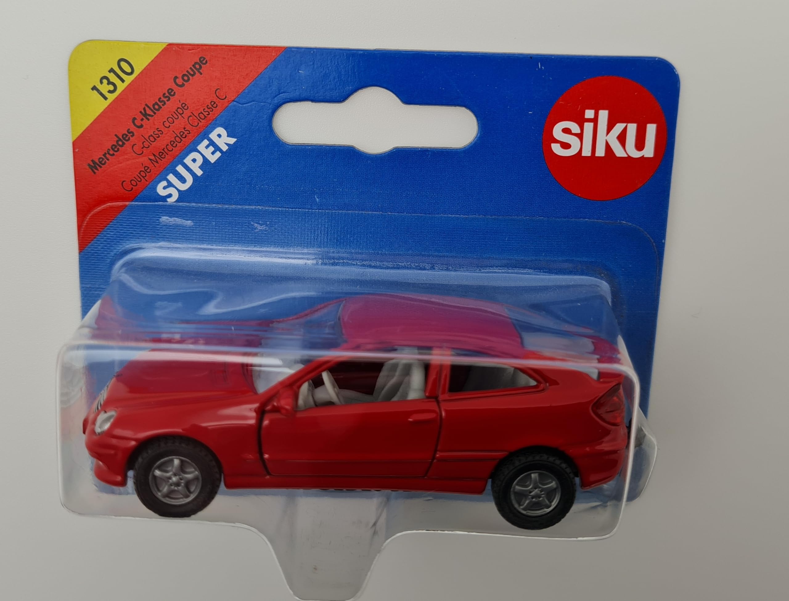 Siku 1310 Mercedes Benz C32 Coupe AMG Colour Red: Amazon.de: Toys