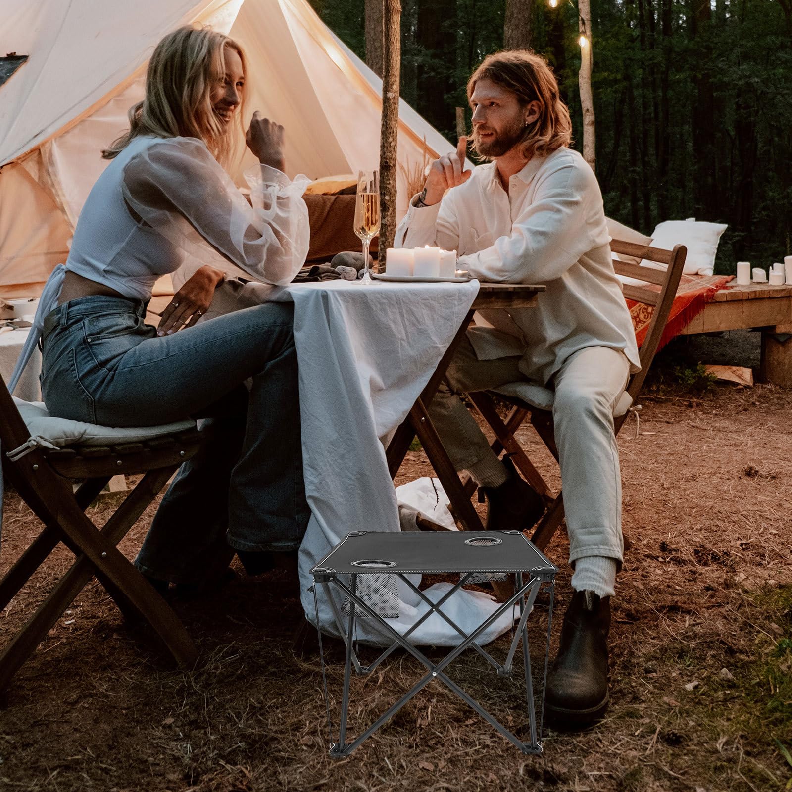 Uonlytech Table de Camping Pliable Portable avec Cadre Robuste en Fer et Tissu Oxford, 2 Porte-gobelets, pour Pique-niques et Activités de Plein Air
