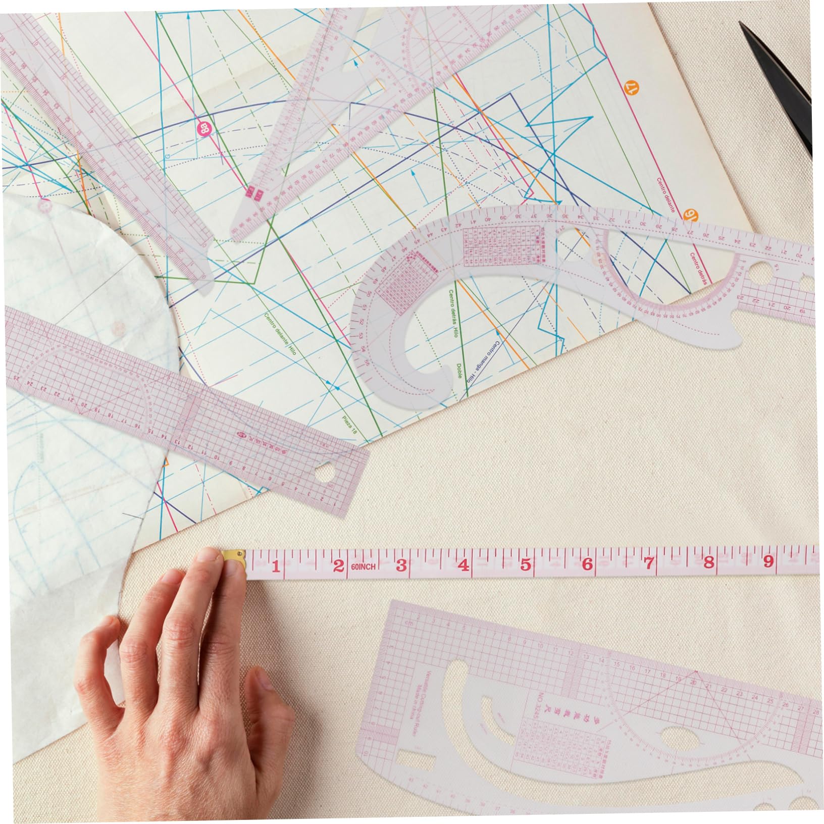 Righello Curvilineo Francese da Sartoria 12 Pezzi per Modelli | Set Flessibile in Plastico, Misurazione Accurata e Leggero, per Progettazione e Taglio nei Lavori Creativi