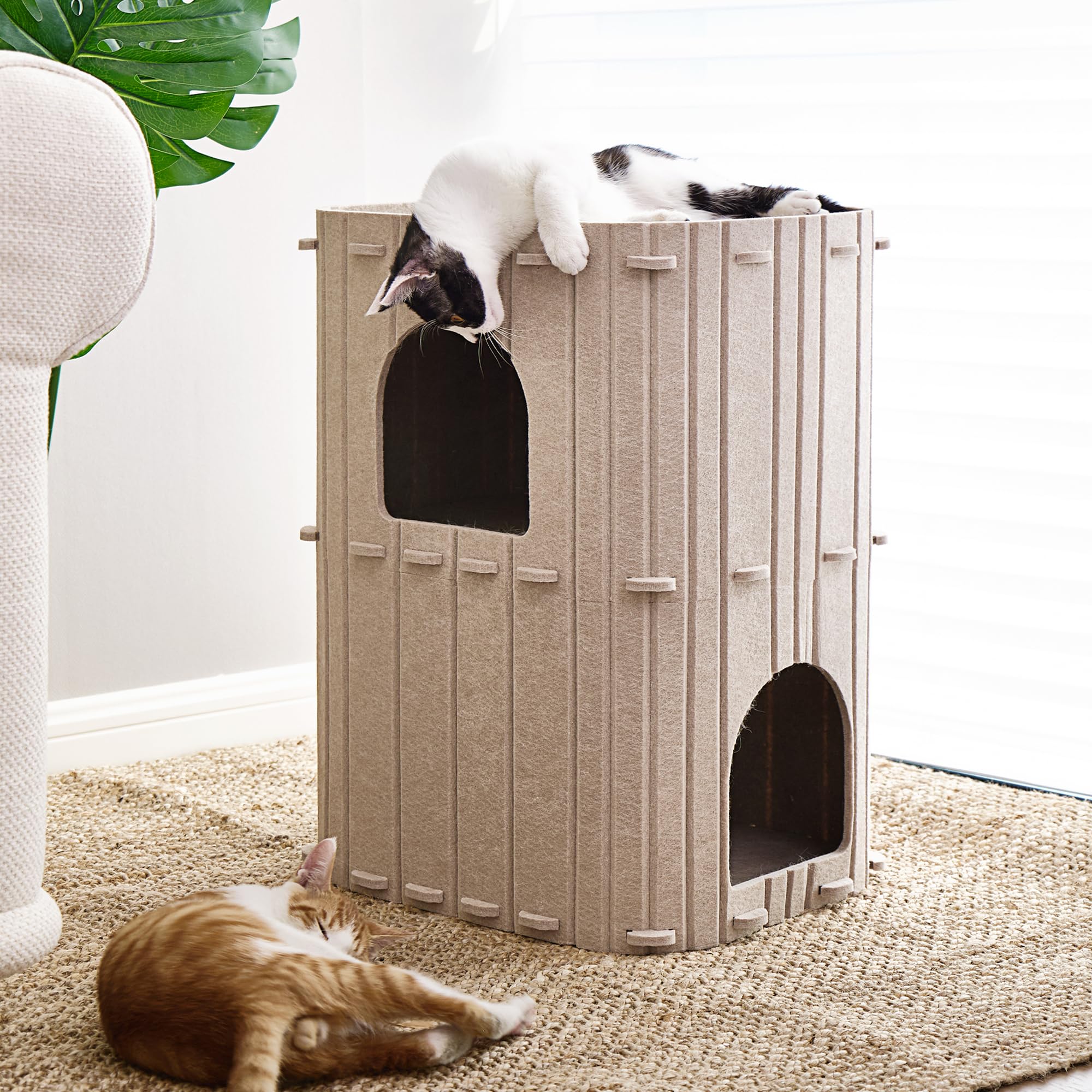 FUKUMARU Cuccia per Gatti da Interno, Tana a 2 Piani Letto per Gatti Grande, Tunnel Condo in Feltro Morbido per Nascondiglio e Gioco per Più Gatti, 45x36.5x60 cm, Cammello