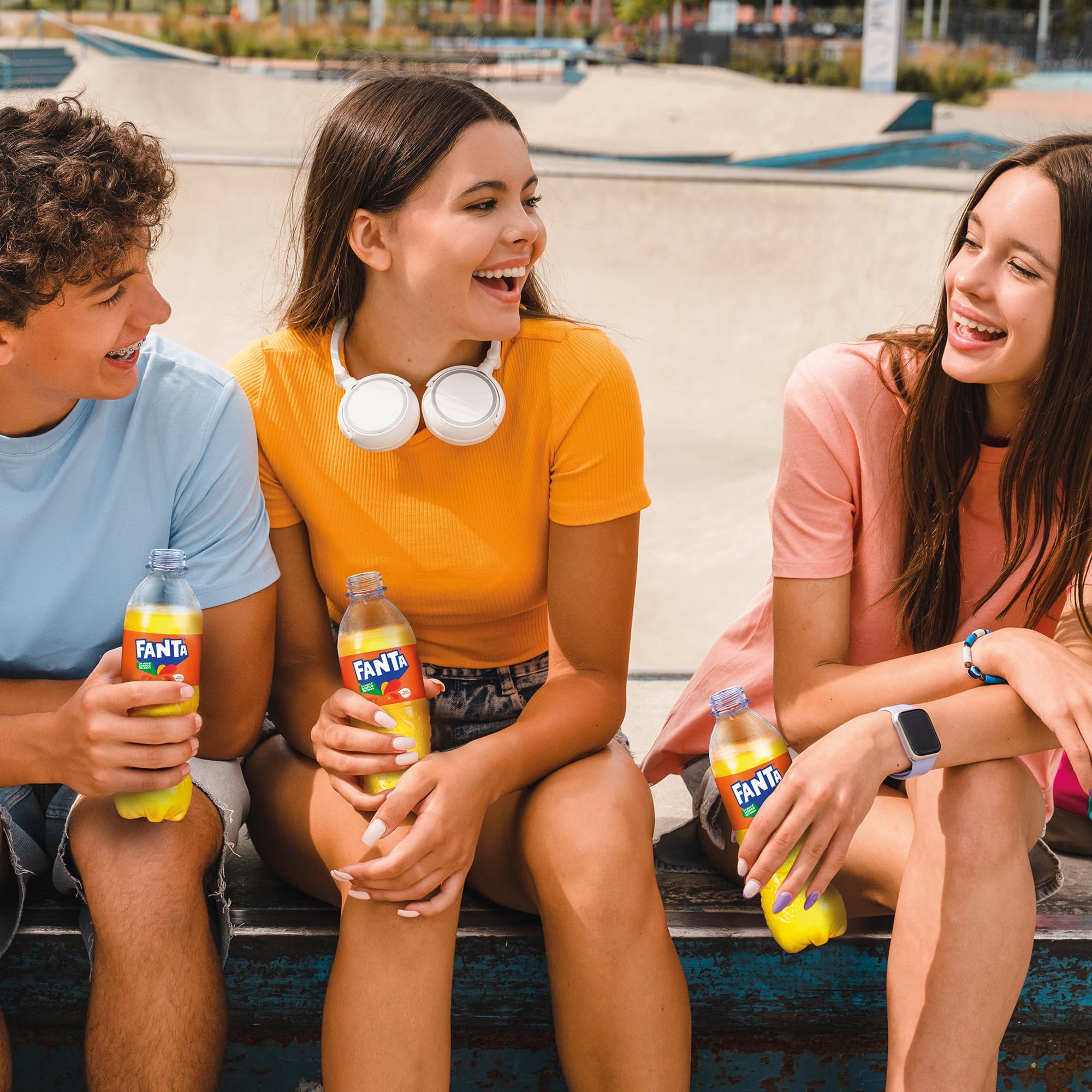 Fanta Original Gusto Arancia, con Succo di Arance Italiane, Senza Aggiunta di Conservanti, PET 100% riciclabile, Gusto Rinfrescante - 2 Bottiglie da 1,5L