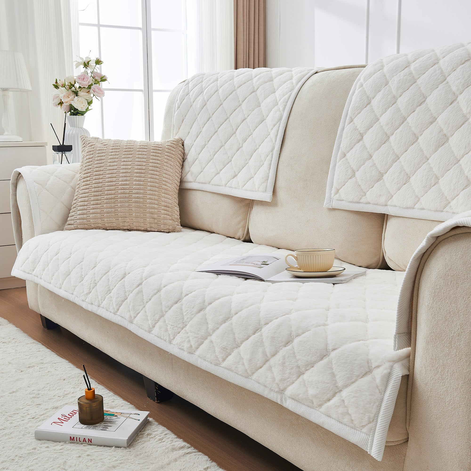 beeweed Thick Sofa Cover, New Faux Mink Velvet Universal Sofa Slipcovers for 2/3/4 Seater, Non-Slip Washable Furniture Protector for Corner Couch, Sofa Cover (Beige, 70x180cm)