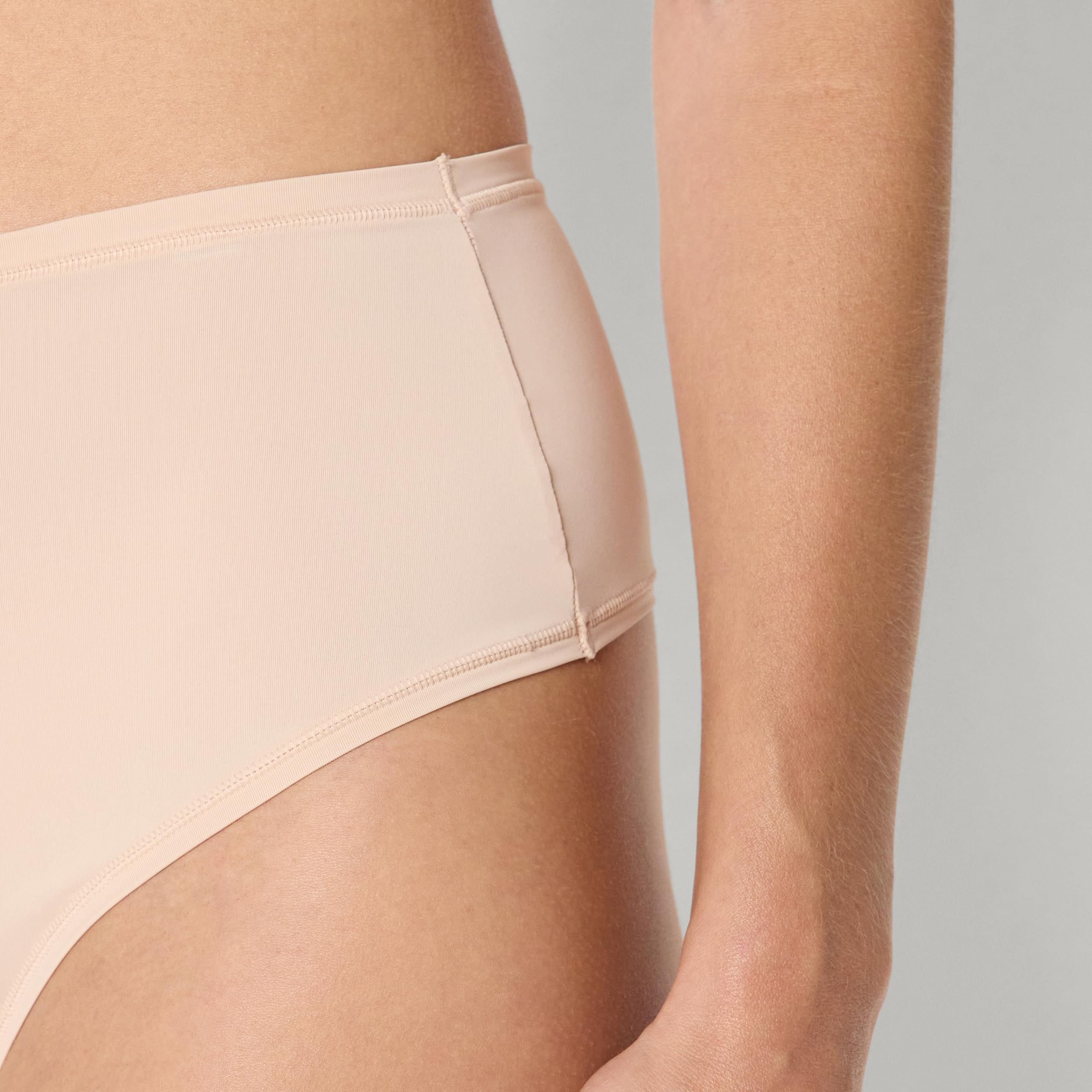Amazon Essentials Perizoma in Microfibra (Perizoma e Perizoma a Vita Alta) Donna, Pacco da 6