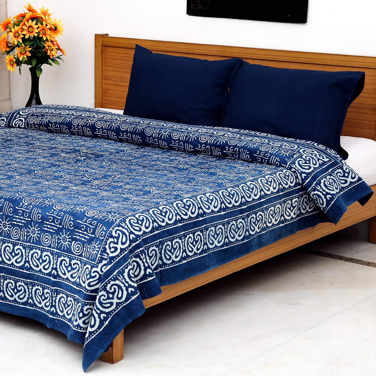 HomeEvolutionHome Evolution Paisley Ajrak Resist-dyed And Block Printed 3 Piece Bedding Set - King (108 X 108 Inch) - White/indigo