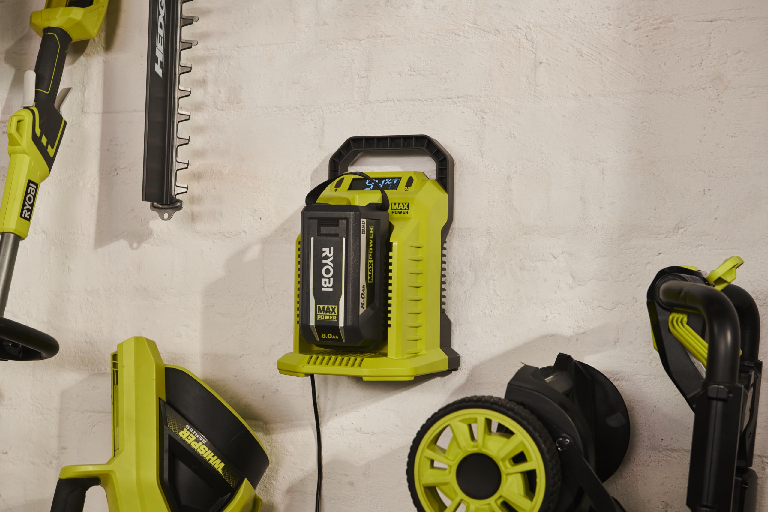 RYOBI Chargeur Rapide 36V Max Power RY36C10A – Chargeur Lithium+ Intelligent, Compatible Toutes Batteries 36V, Recharge Optimisée pour Tondeuse, Souffleur, Tronçonneuse et Outils de Jardin