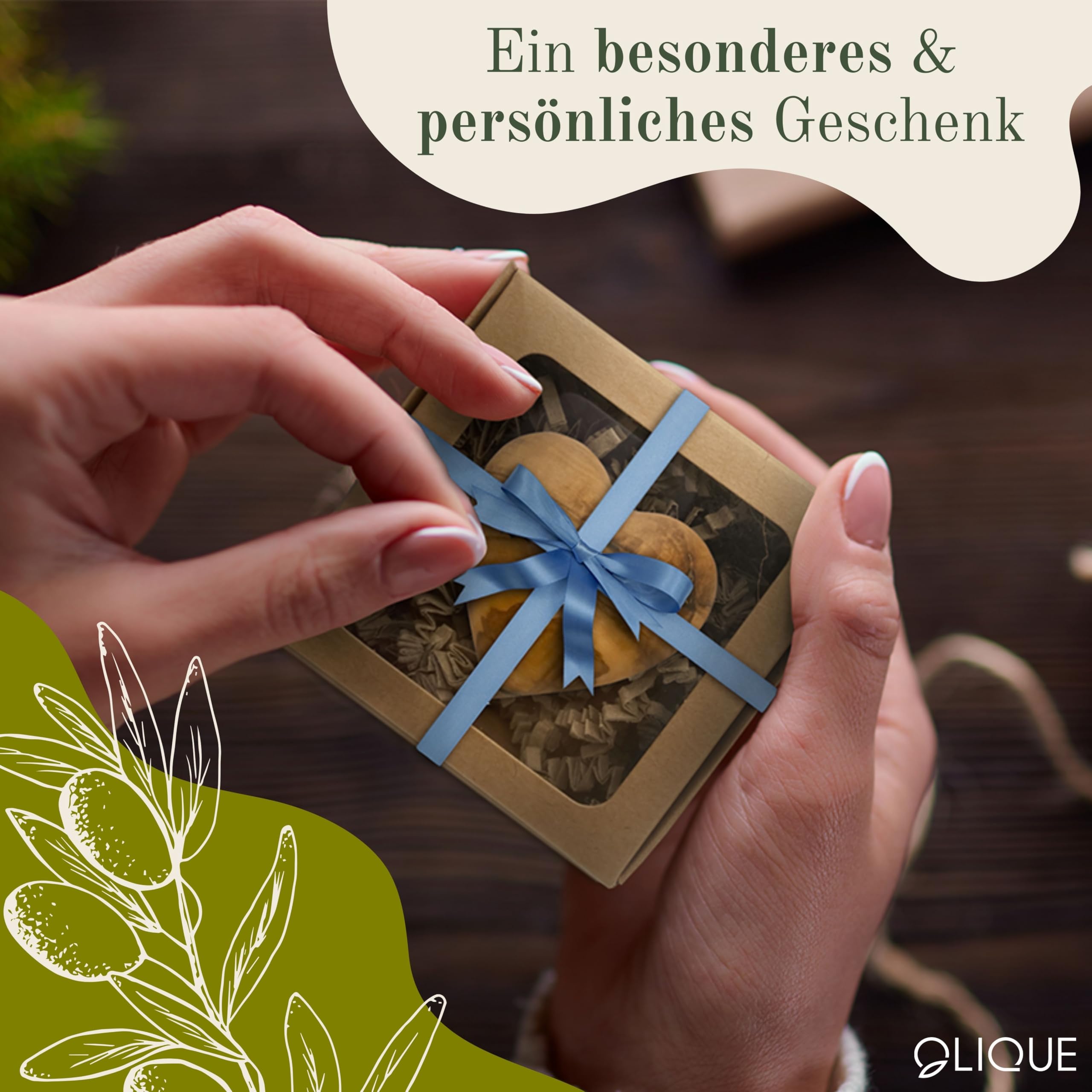 Cœur en bois d'olivier - Bijou artisanal fait main, idéal comme cadeau pour la naissance, le baptême, la communion et la confirmation (Avec gravure)