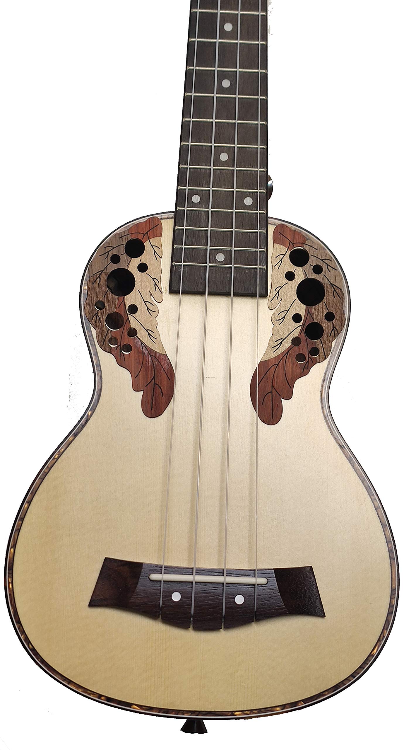 Ukulele Soprano 21" Abete UKAM mod.AM-300, con accordatore a pinza, capotasto speciale ukulele, custodia imbottita con tracolla, set di corde extra e plettri.