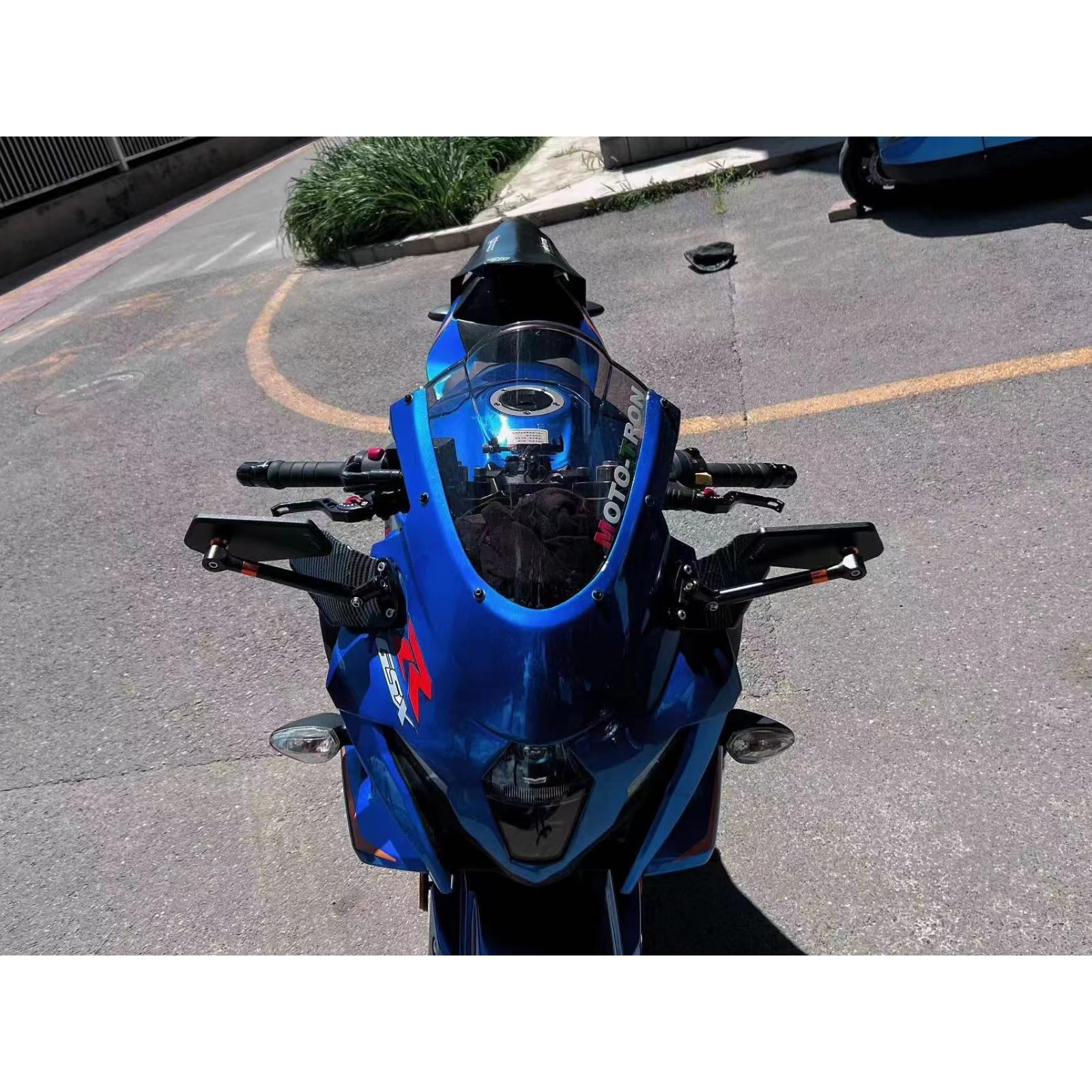 <レア物>GSX250R フロントマスク GSX-R1000R風 スズキ レア物>GSX250R フロントマスク GSX-R1000R風 スズキ スズキ