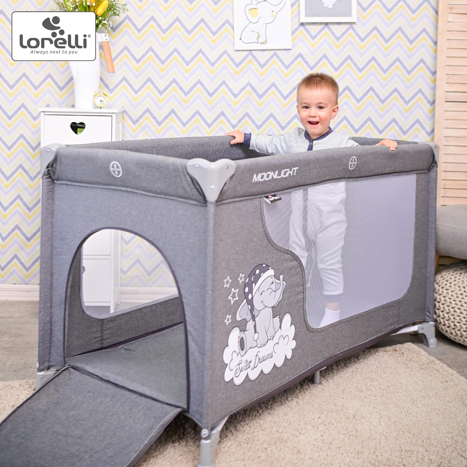 Lorelli Babybett und Laufstall Moonlight 2 in 1 mit Seiteneingang, Kinderbett ab Geburt bis 15 kg, Baby Reisebett, faltbar inkl. Transporttasche, braun