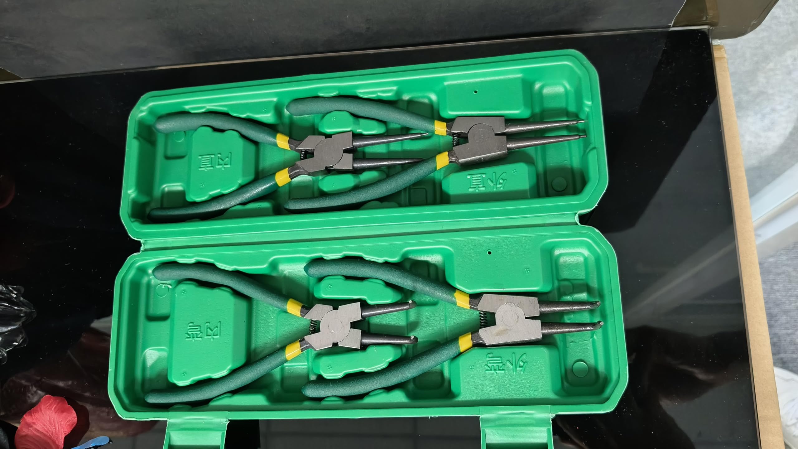 4-piece Snap Ring Plier Set, 7 in (17.8 cm) Round Nose C-Clamp, for Snap Ring Removal, with green Storage Case