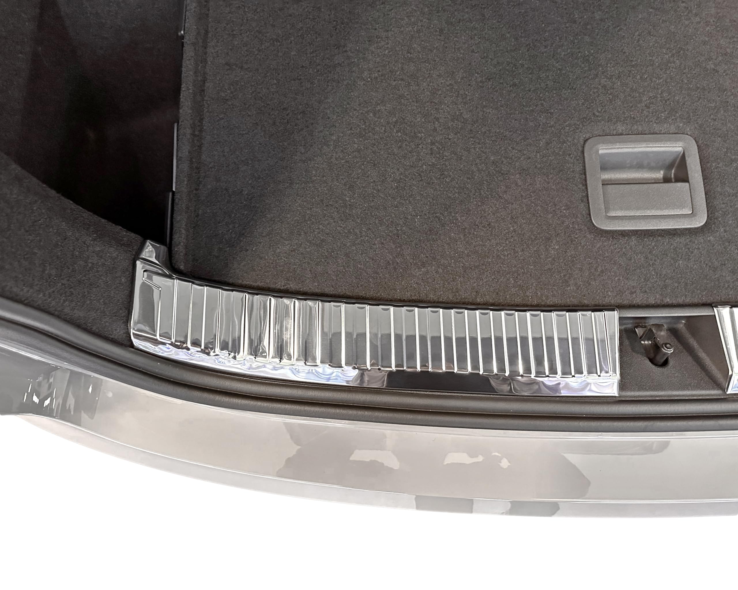 RECAMBO Protector de borde de carga de acero inoxidable interior cromado apto para Skoda Kodiaq II a partir de 2024 – Protección contra arañazos, contorno perfecto, acero inoxidable, base de cinta