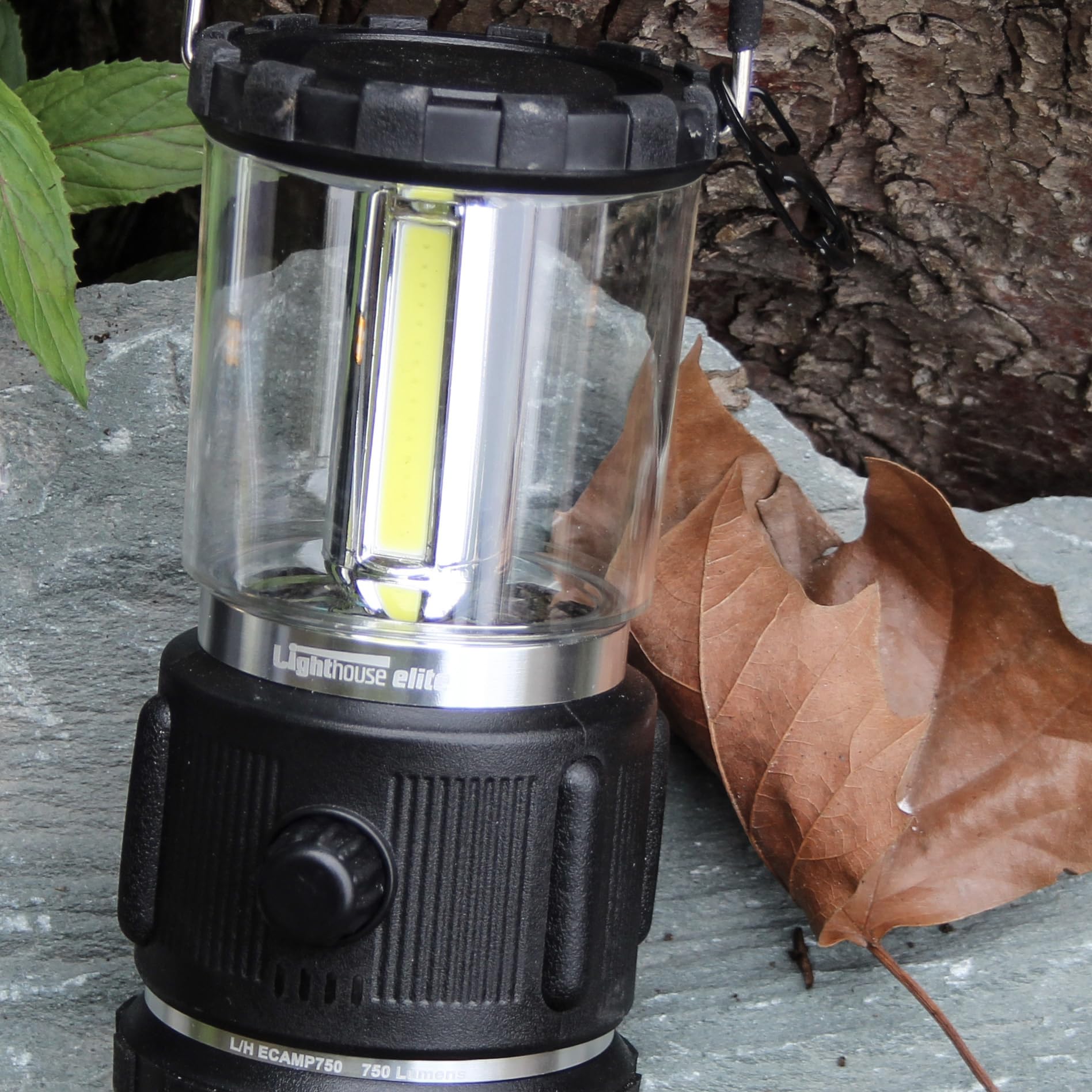 Lighthouse Torches L/HECAMP750 ściemniana latarnia kempingowa LED - 750 lm - 3 baterie C w zestawie