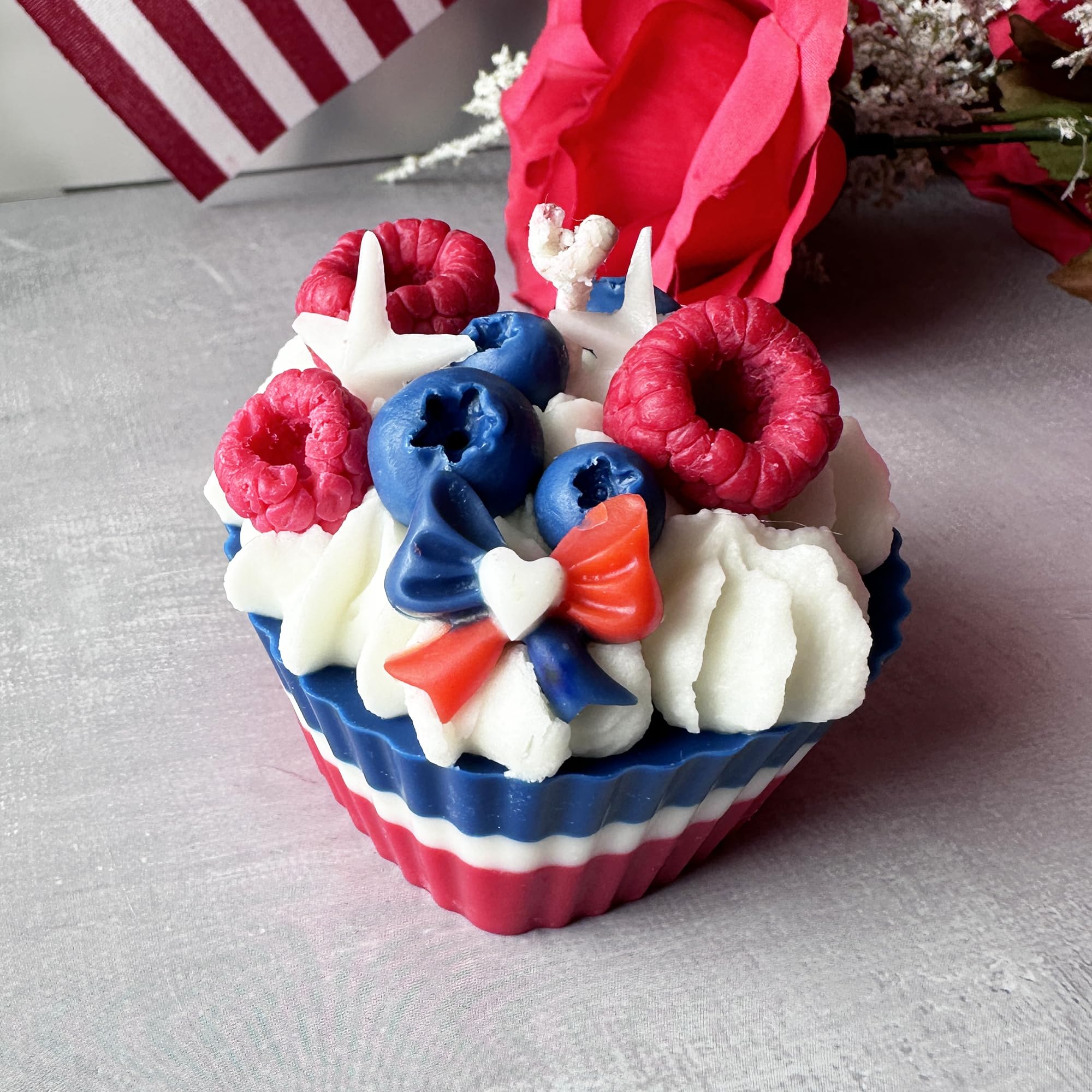 4th of July Candle US Flag Soy Candle Unique Gift Dessert Candle 4th of July Decor Fruit Candle (Heart-shaped)