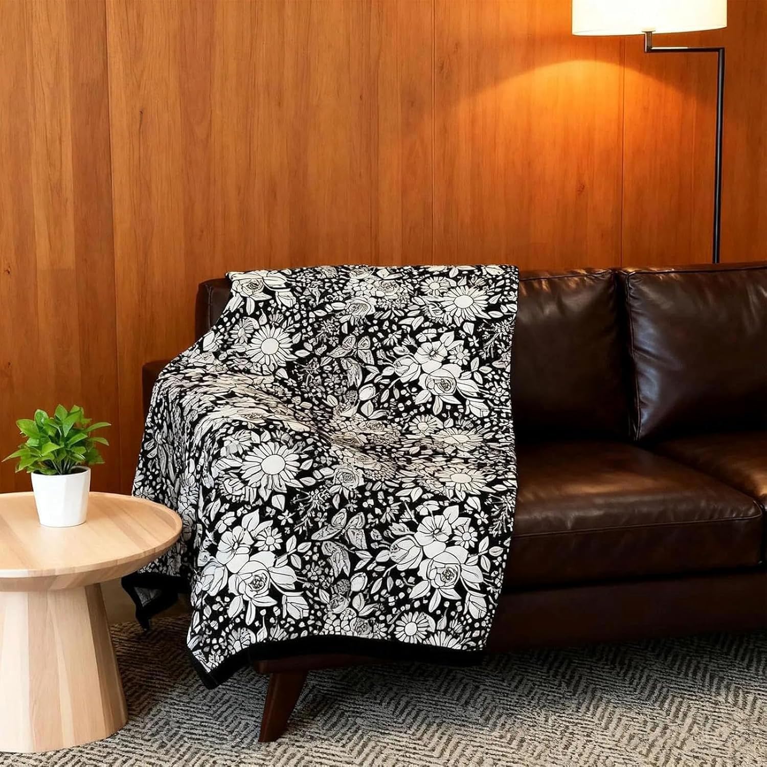 DIY Coloring Blanket with Markers - Customizable Fuzzy Velvet Throw Blanket with 12 Washable Markers, Creative Personalized Gift for Women, Cozy Home Decor, Machine Washable (Happy Doodle)