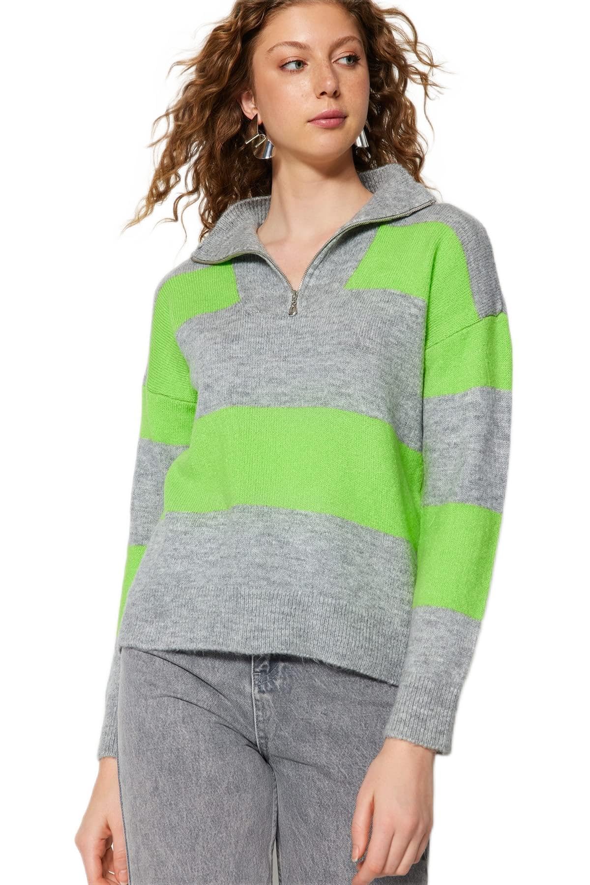 TRENDYOL Damen Oversize Basic Standing Collar Knitwear Sweater Pullover, Grey,