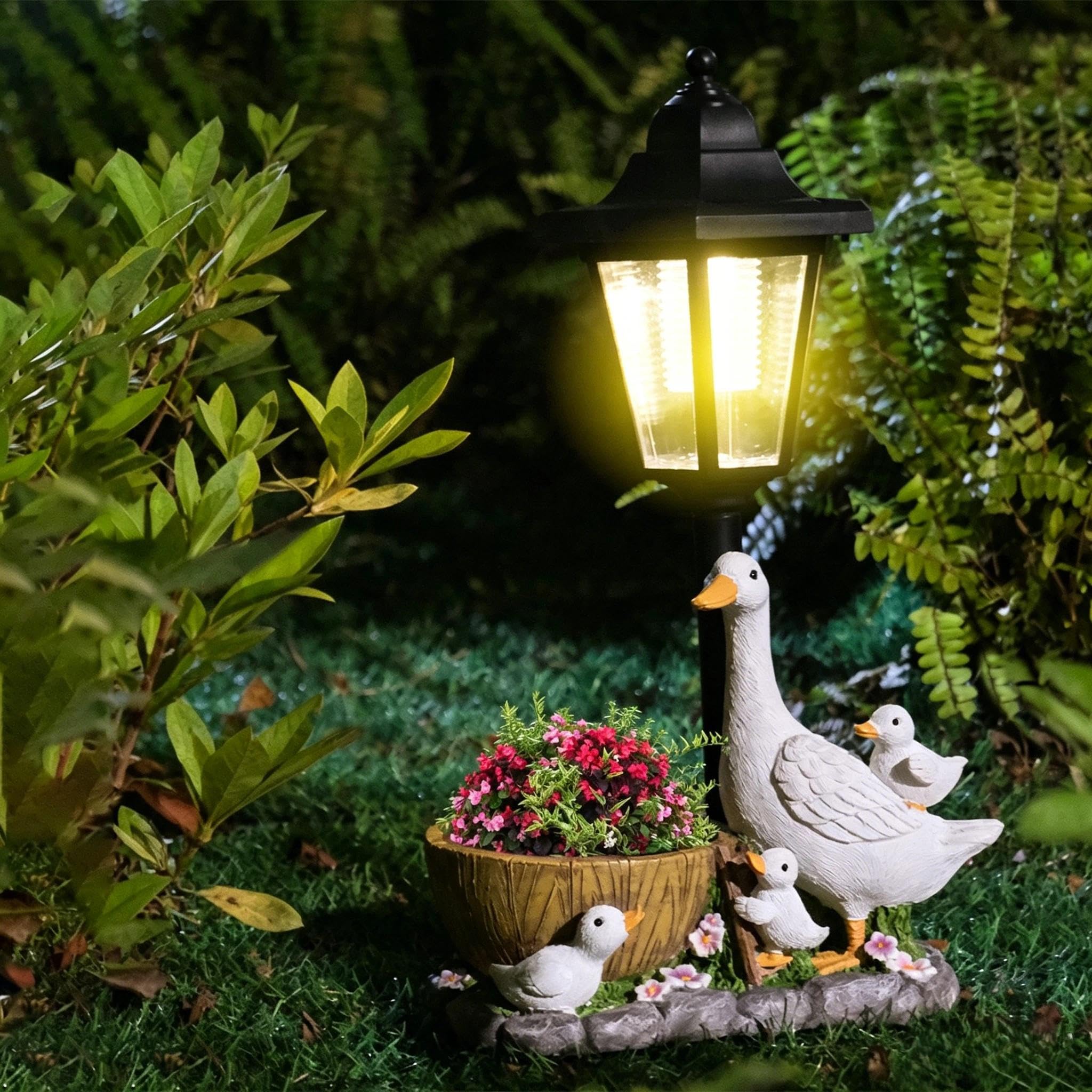 Solar Enten Gartenfigur, Entenfamilie Statue mit Blumentopf, Wetterfest Entenstatue Gartenleuchte,Tierdeko für Außendeko Rasen Balkon Terrasse Hof, Geschenk Muttertag Weihnachten Ostern Kinder