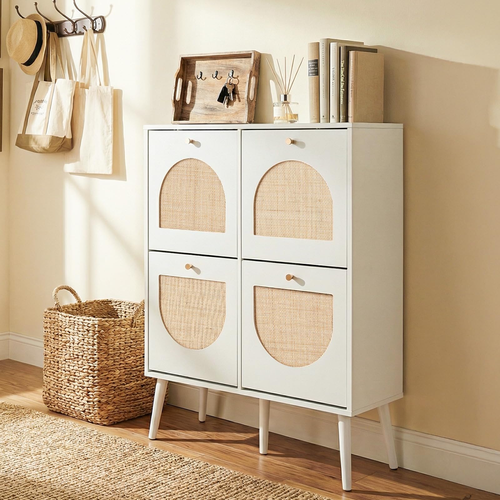 HOKEEPER Schuhschrank Schmal, Schuhregal mit 4 Klappen, Schuhkipper mit Verstellbar, Shoe Cabinet Holz, Schuhablage Schuhkommode für Eingang, Wohnzimmer, Flur, 105x24x80cm, Rattan