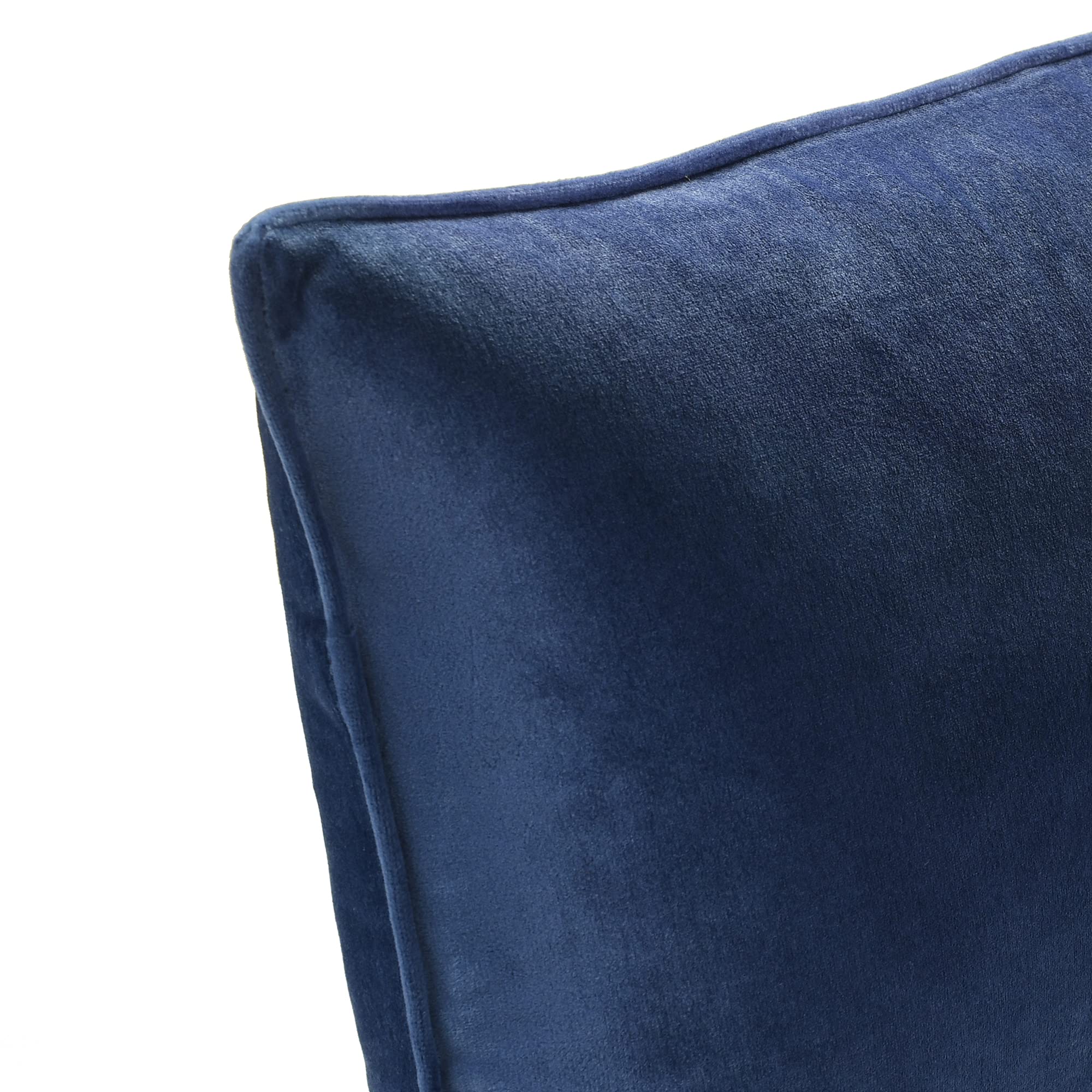 Amazon｜Lush Decor ベルベット無地装飾枕カバー 20インチ x 20インチ