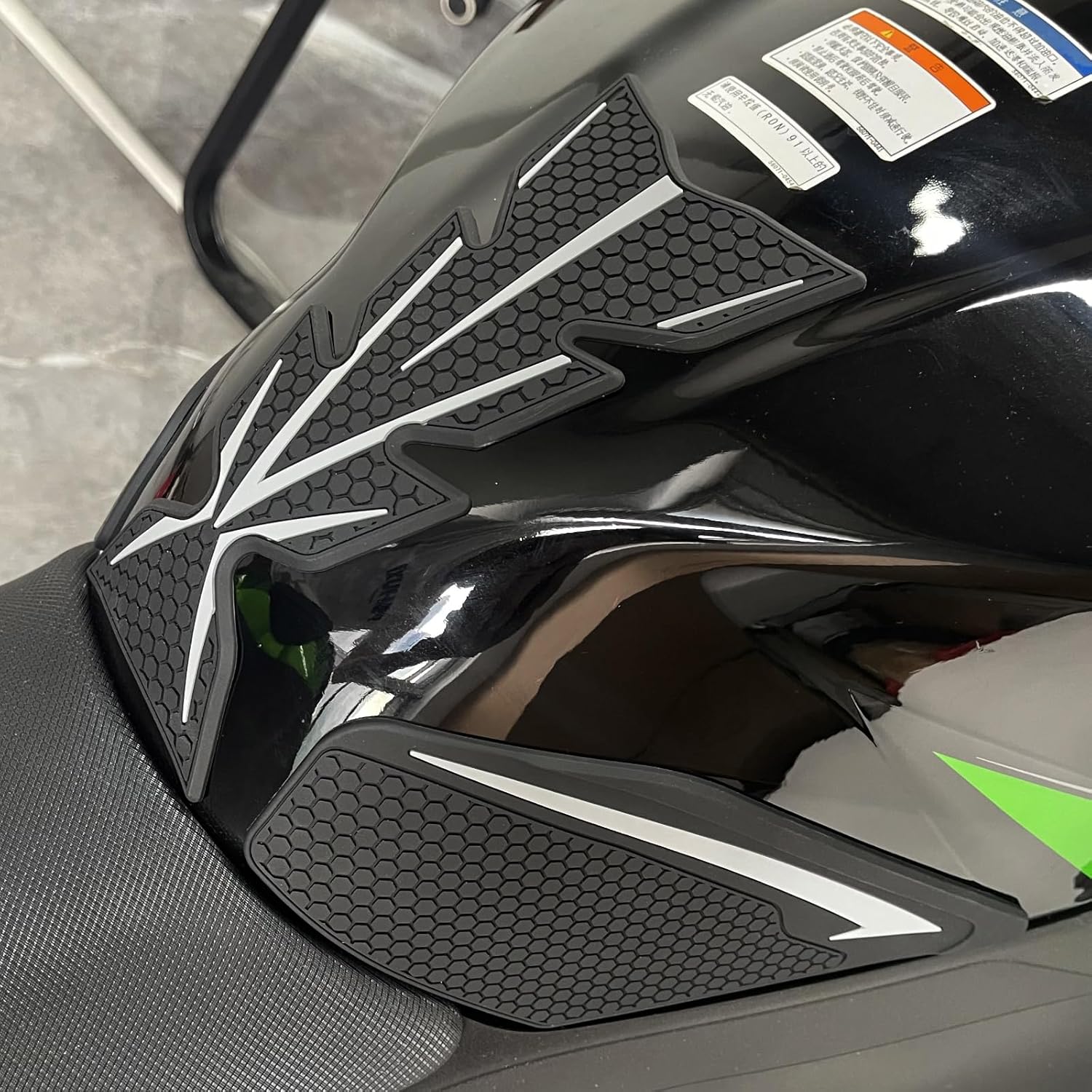 バイク用 トラクションパッド&amp;タンクパッド 対応車種 カワサキ ニンジャ400 (2018-2024) ニンジャ250 (2