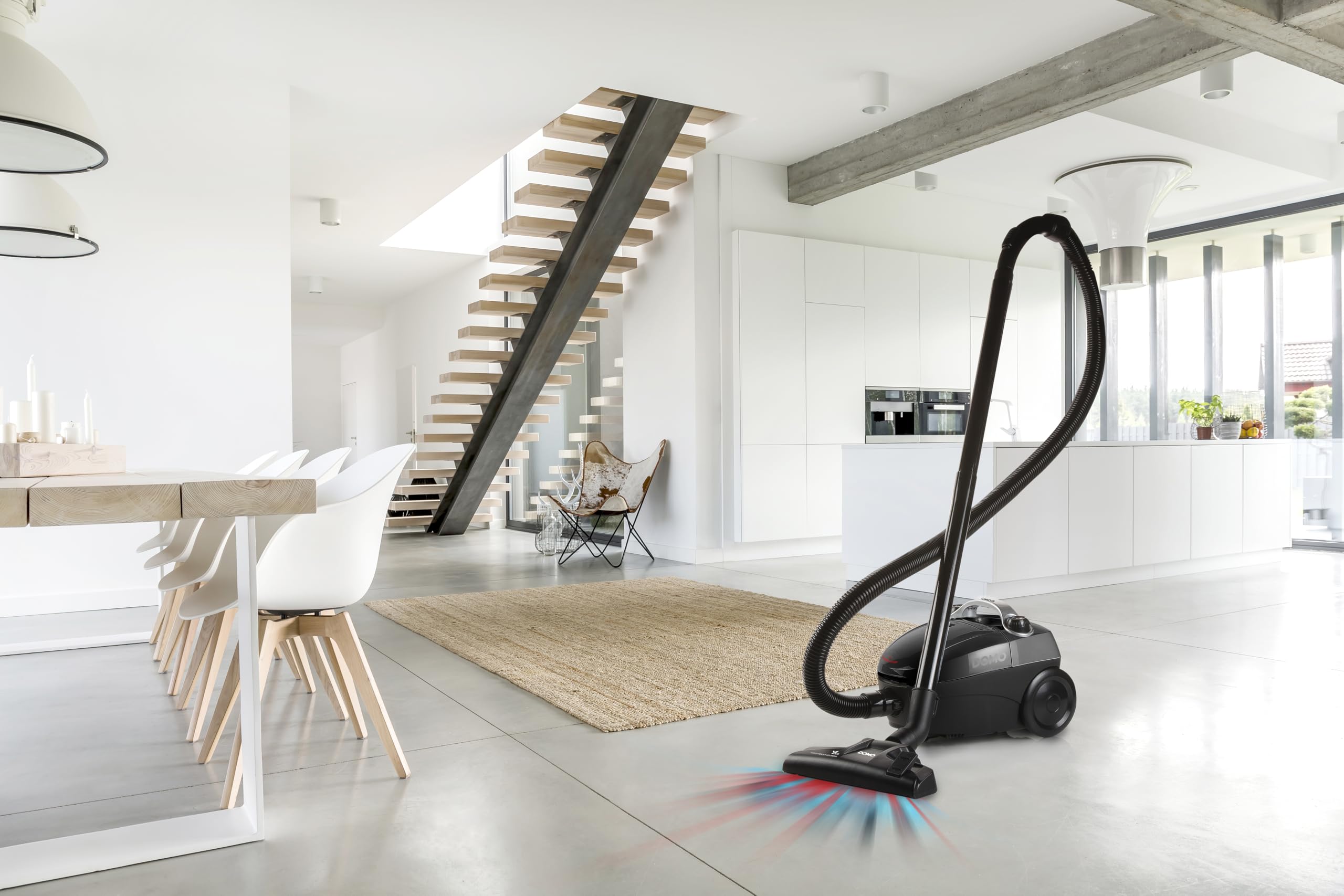 DOMO DO1033S Aspirateur avec Sac - avec indicateur de Sac Plein - 1,5L - Inclus Brosse pour Sol, suceur Plat avec Brosse et 1 Sac à poussière - 450W - Noir