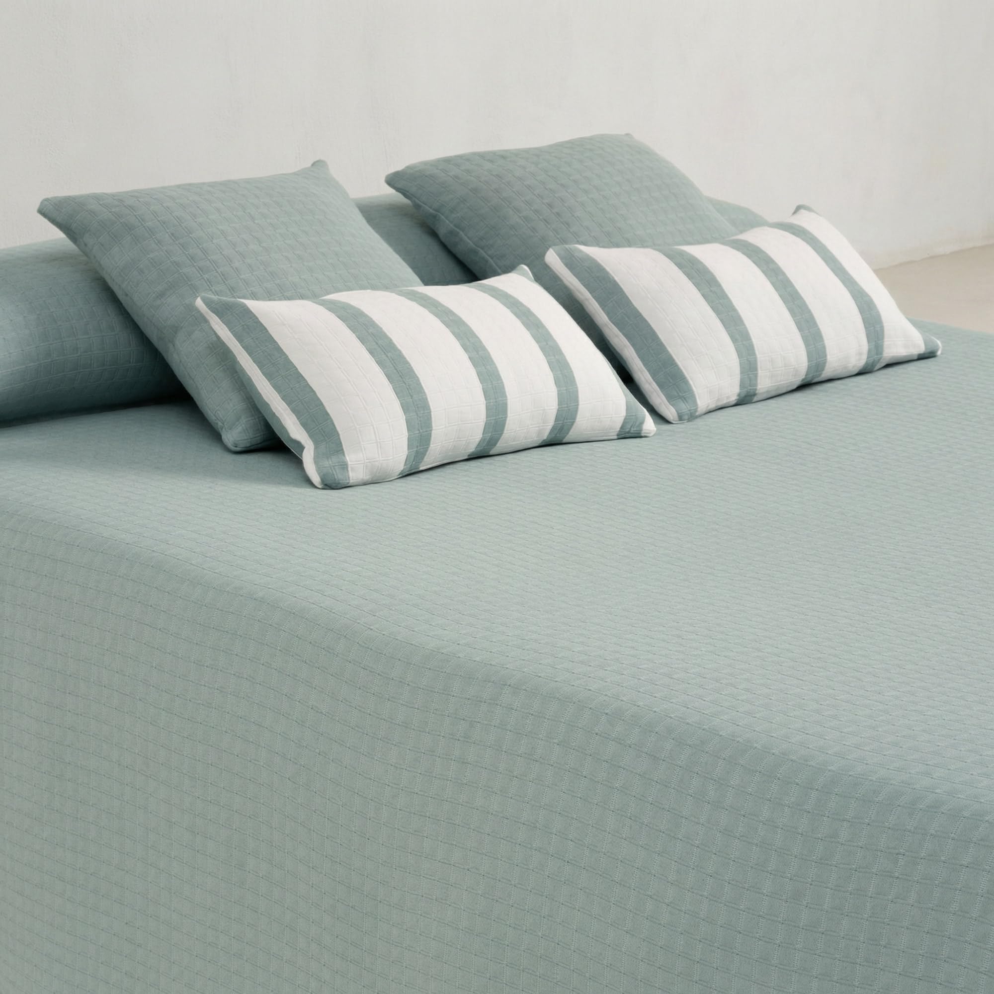 GAMUSI Colcha Cama 150 cm – cubrecama 250x270 cm, Bouti Ligera, Liso, Color Agua