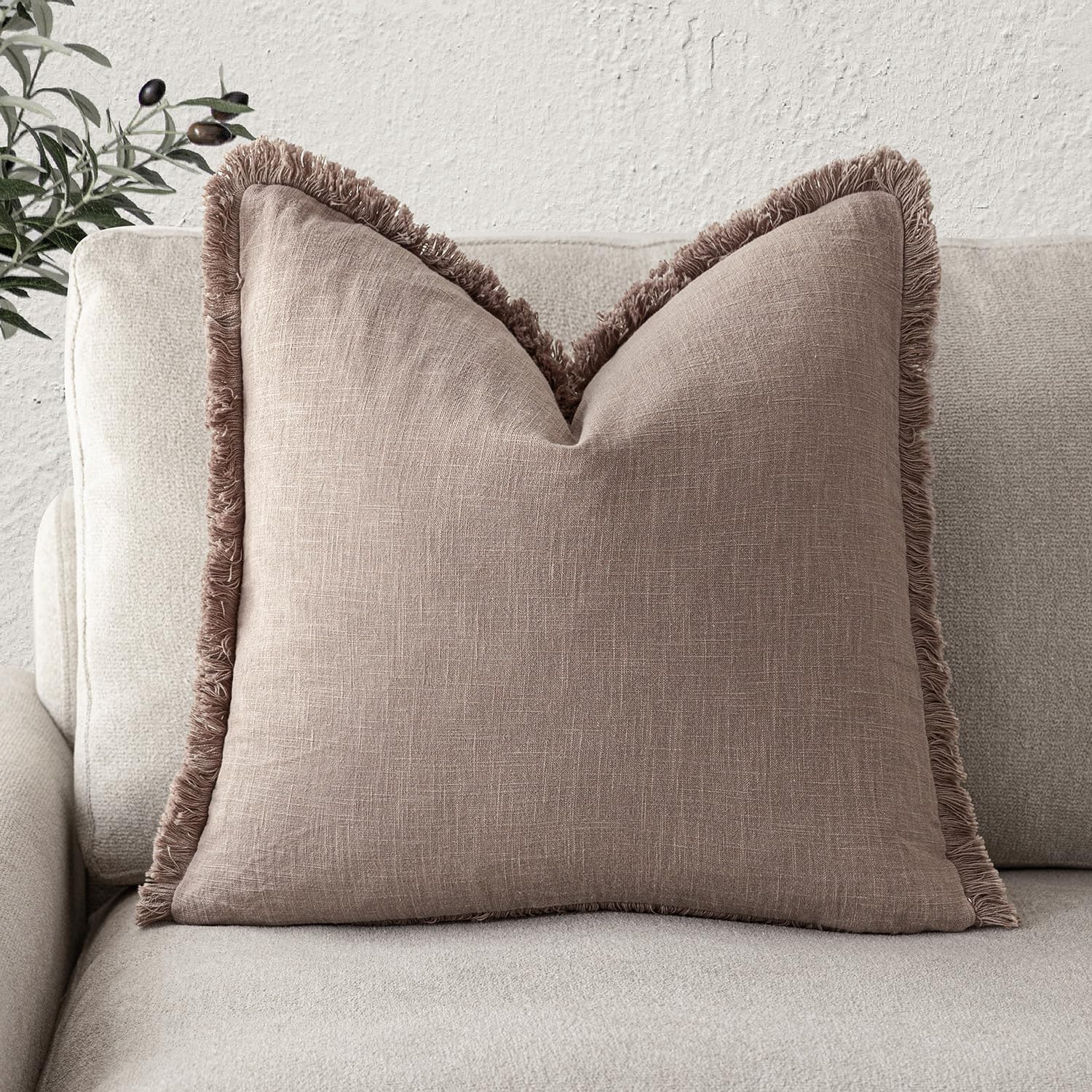 Foindtower Decorative Linen Fringe Throw Pillow Covers Cozy Boho Farmhouse Cushion Cover with Tassels Soft Accent Pillowcase for Chair Sofa Bed Living Room Home Decor, 26×26 Inch,1PC,Dusty Pink