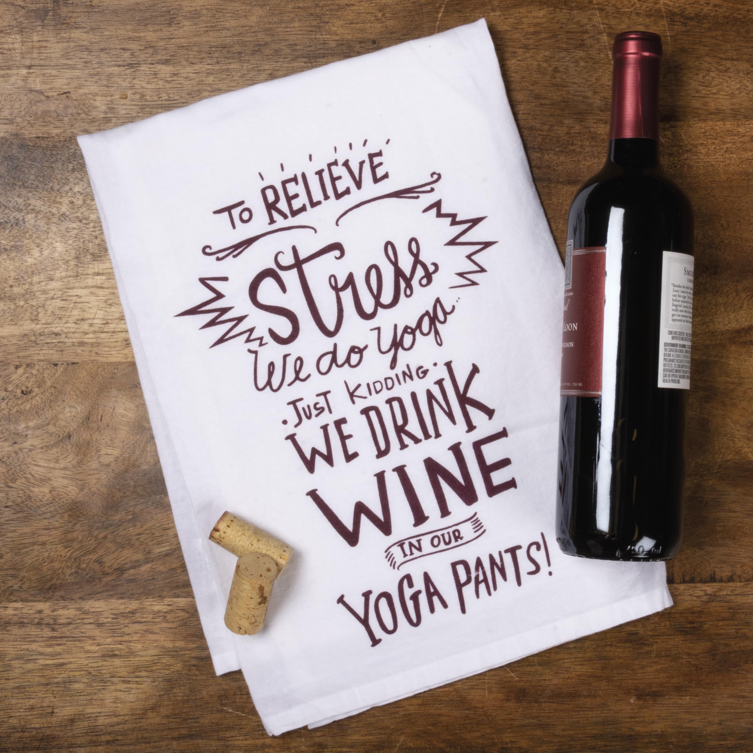 Primitives by Kathy Geschirrtuch 28" Wine in Yoga Pants