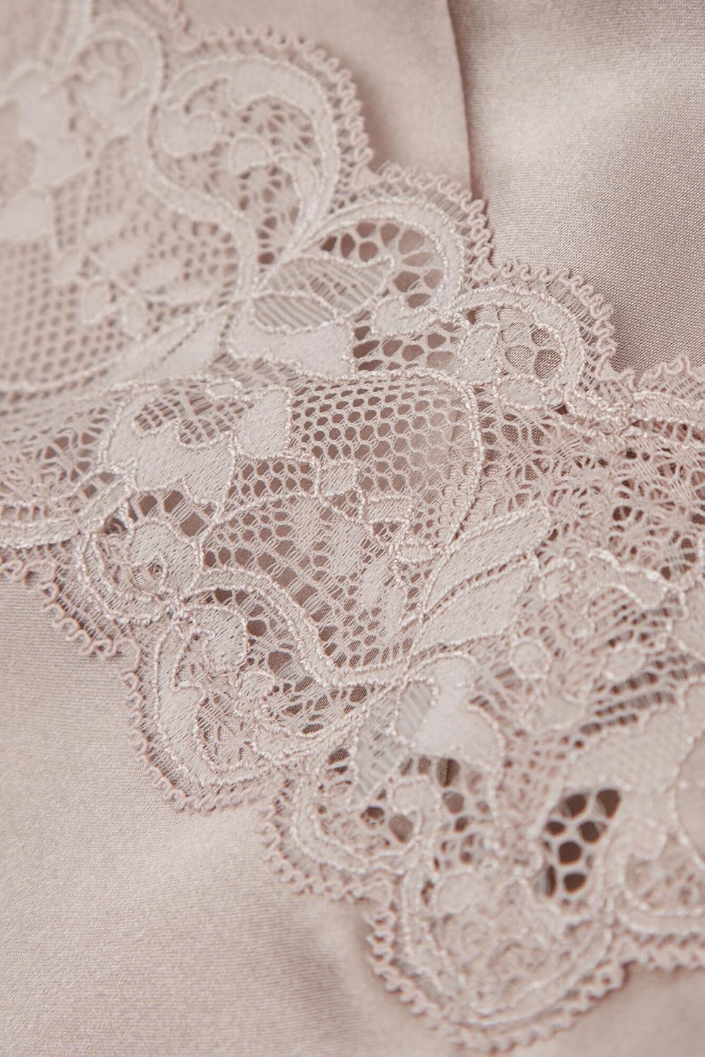 Intimissimi Woman's Lace and Silk Top