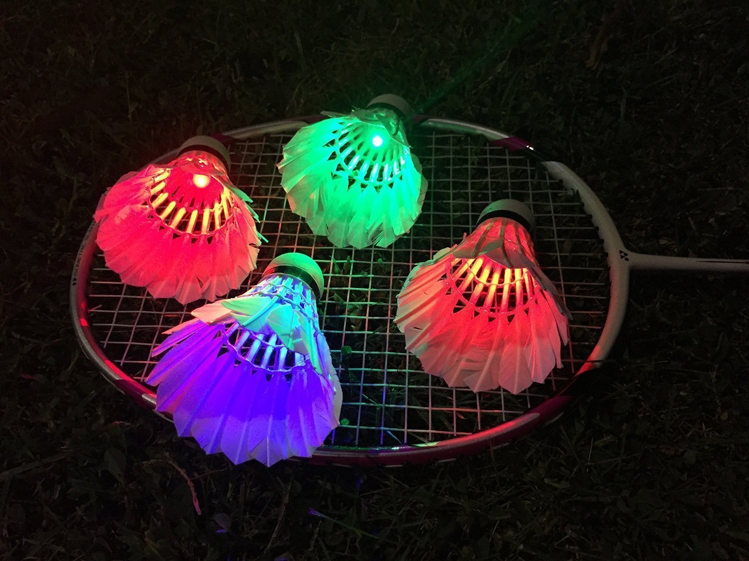 4 Pcs LED Rosso Verde Blu e Multicolori Badminton,Xrten LED Volano Luminoso Quattro Colori Adatti per Giocare a Badminton Durante la Notte