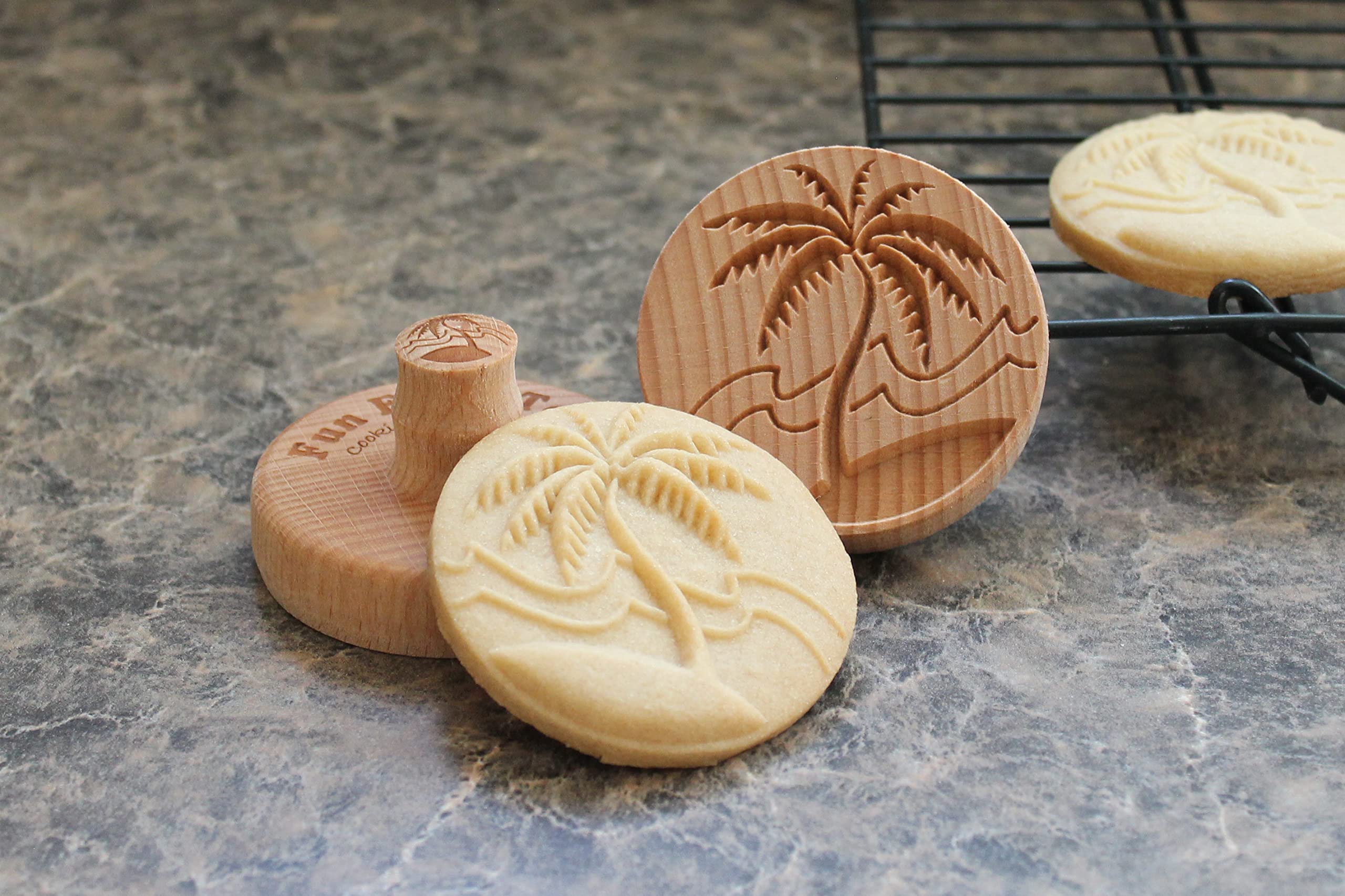 Tampon à biscuits en bois, 6,3 cm (Tropical Island CS-046)