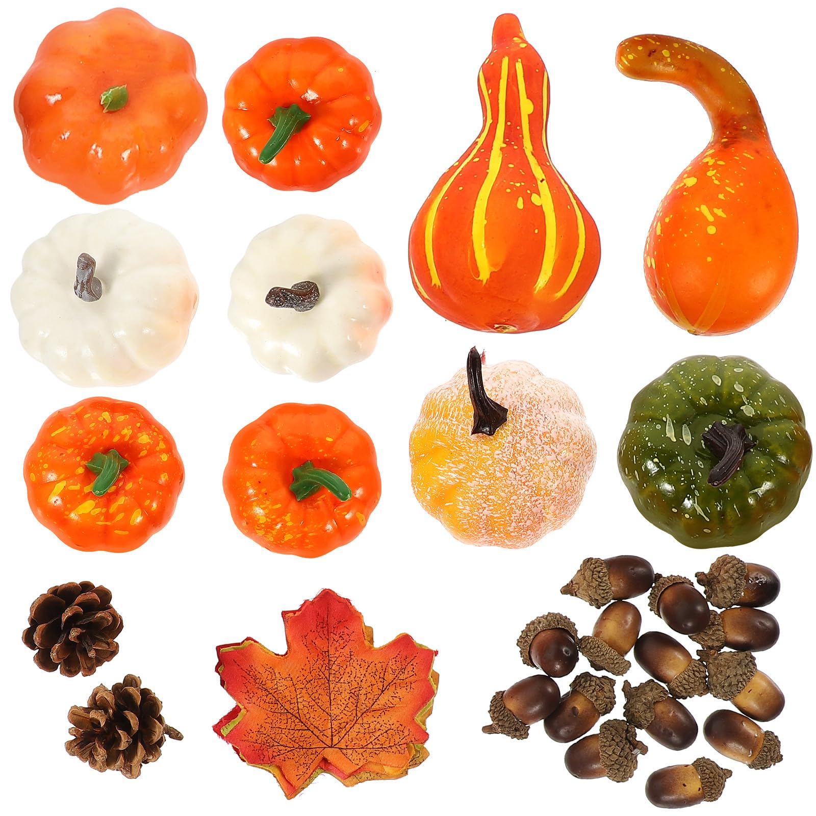 Citrouilles artificielles et pommes de pin pour réussir votre table de Thanksgiving