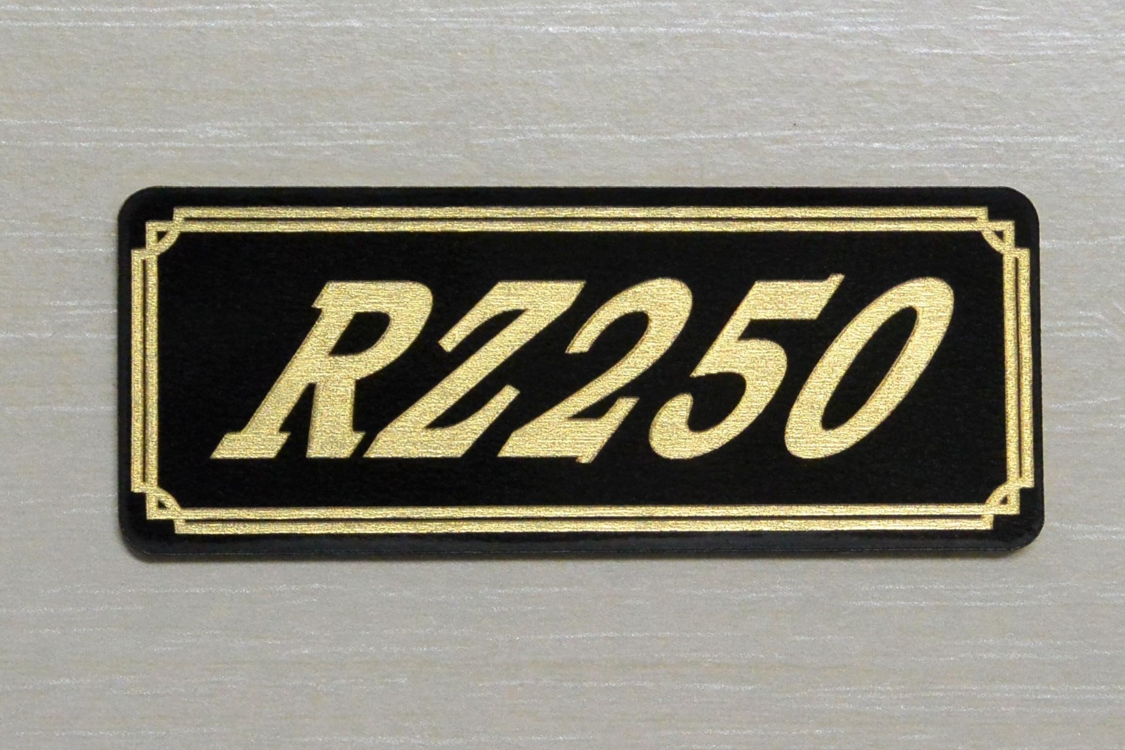 Amazon.co.jp: QE-500-3 RZ250 外装 タンク カスタムパーツ 黒金