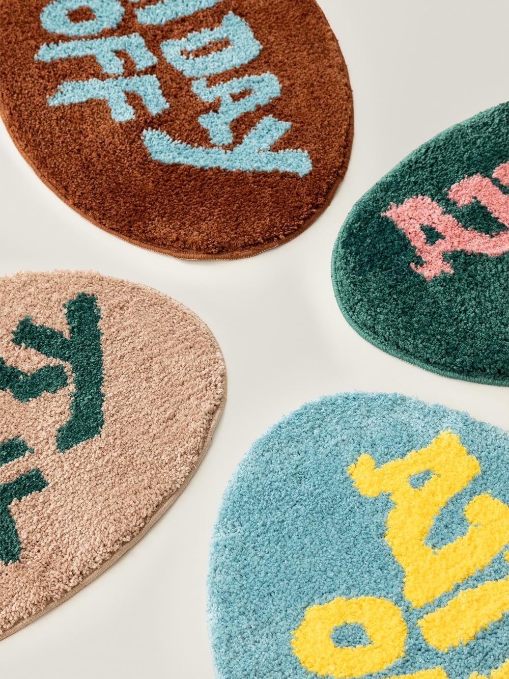 WENSHUO All Day Off Oval Rug(Small) - Mint Green Fun Area Rug,Microfiber Absorbent Non-Slip Throw Rug,TPR Non-Slip Bottom, （27.6" L × 16.6" W）