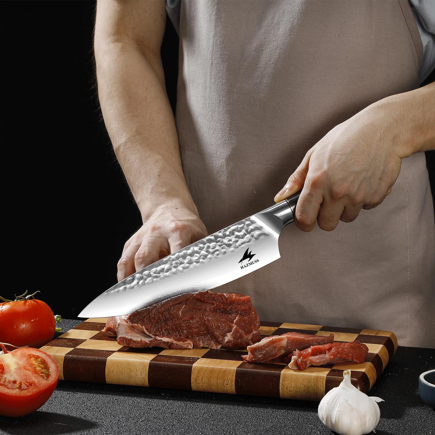 Coltello da Chef Martellato 20,5 cm, Acciaio Alto Carbonio Ultra Affilato, Manico Ergonomico in Legno Pakka, Ideale per Taglio, Tritatura e Affettatura Domestica