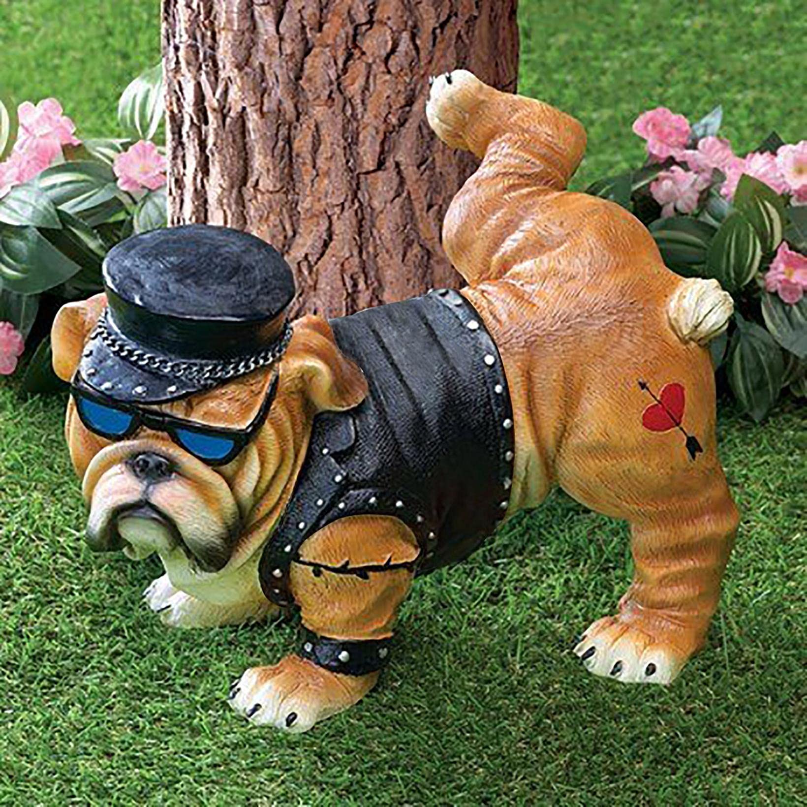 SILULCM Funny Bulldog Peeing Dog Statue, Peeing Bulldog Ornamen, Naughty Bulldog Statue Garden Resin Ornaments, Funny Fairy Ornaments Outside Figurine Gardening Outdoor Decorations Gifts