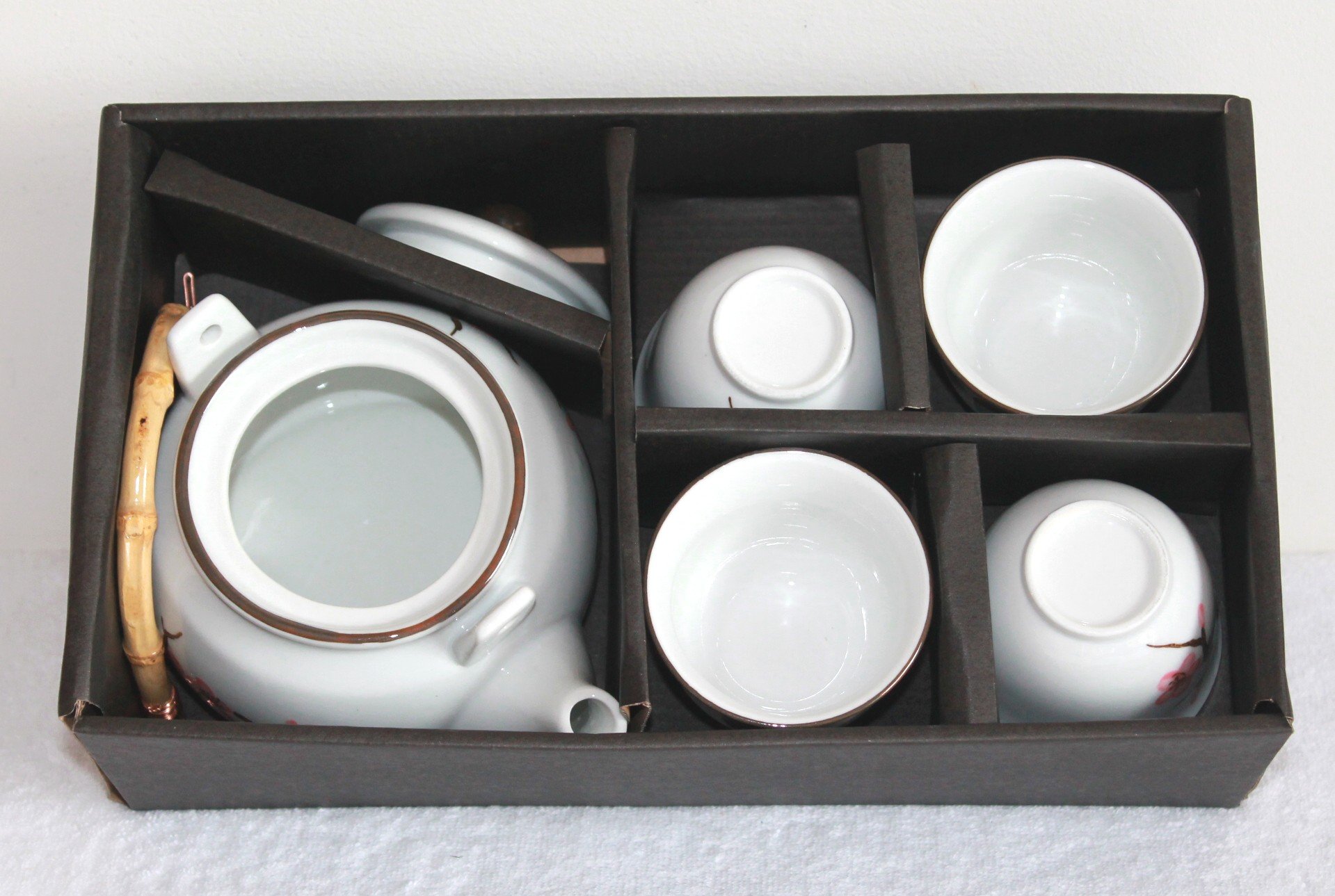 Teeset Kirschblüte – Sakura - aus Keramik Weiss 5 TLG. im Geschenkkarton Nr. 112