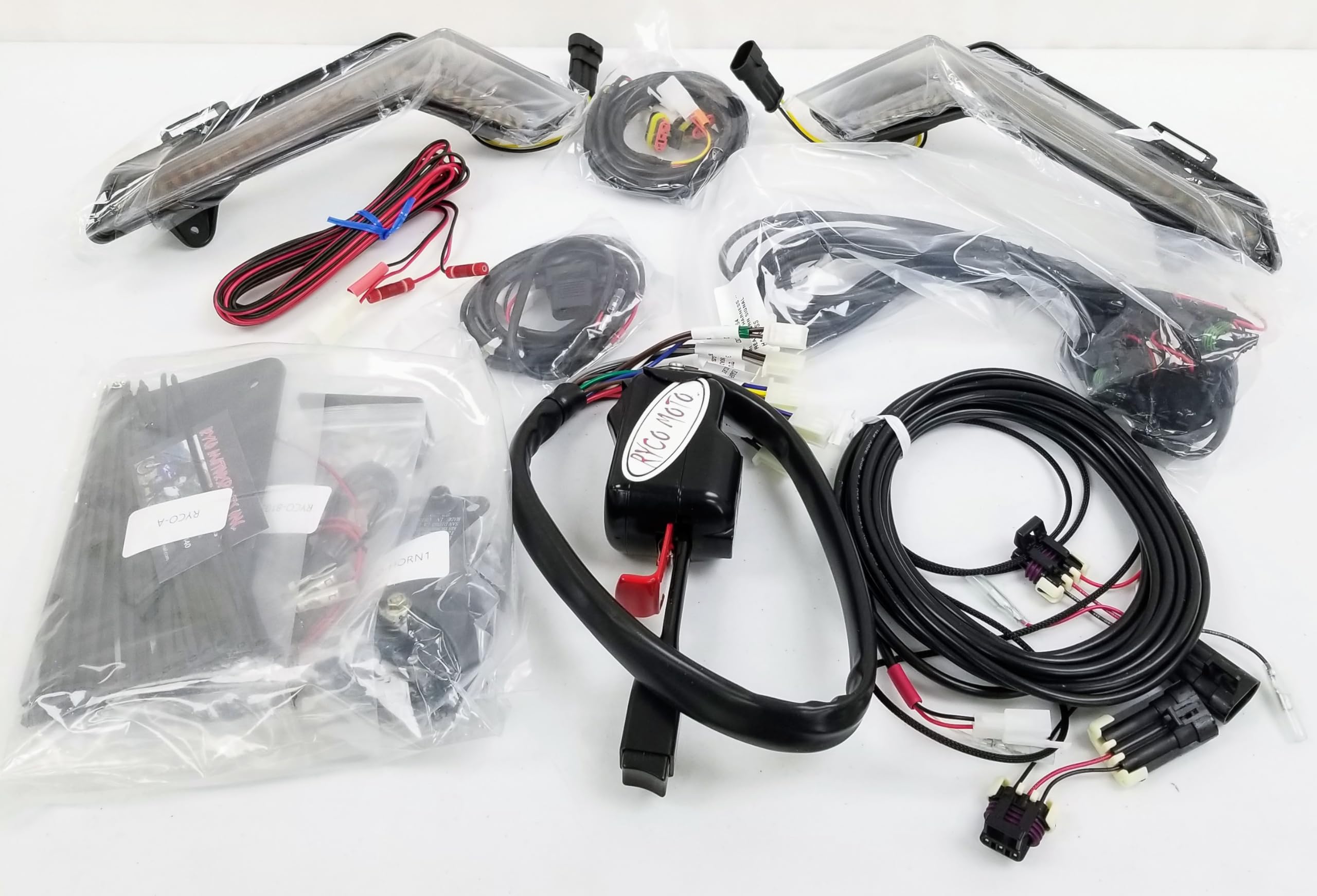 With Front White Accent, Amber Can-Am Commander/MaxL8