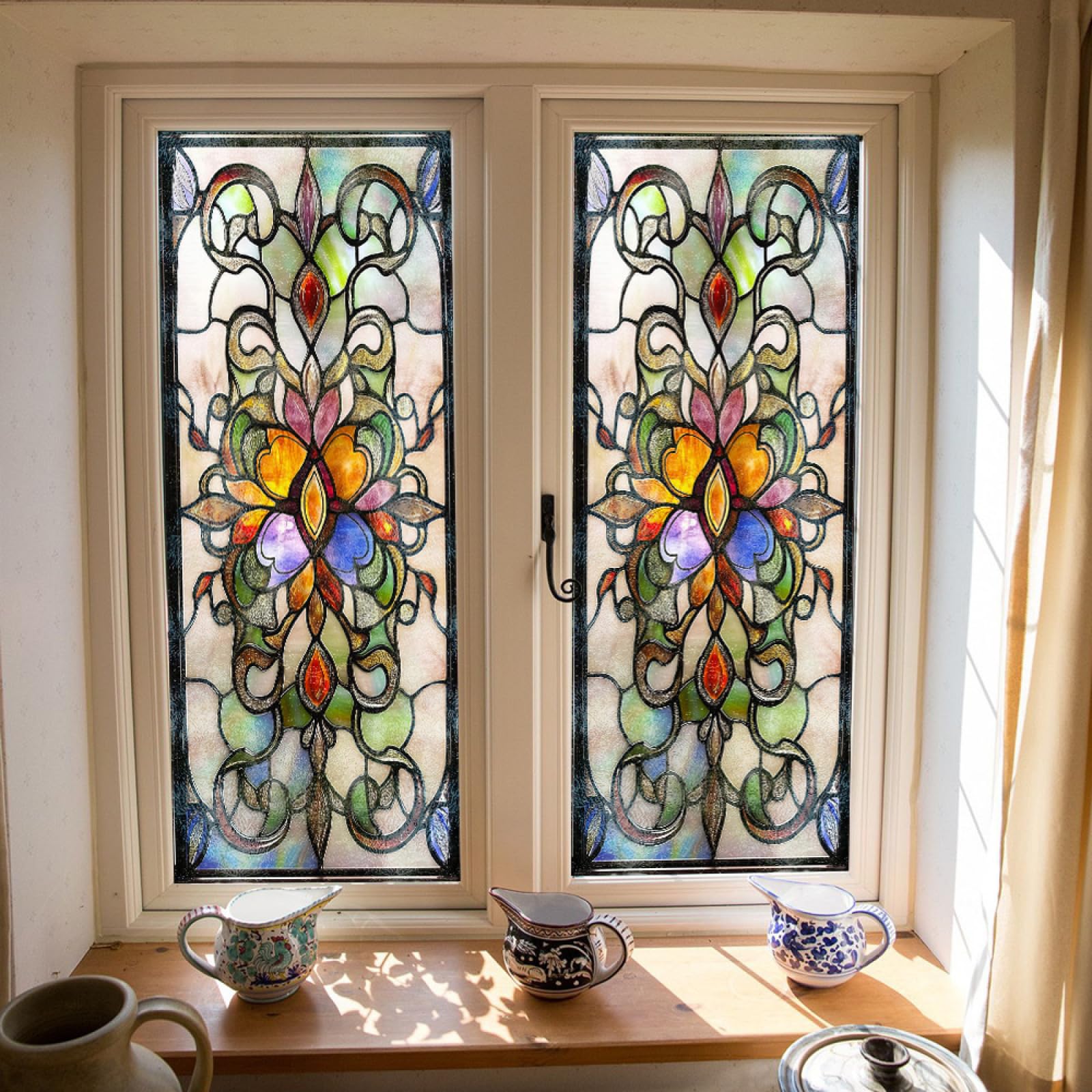 Film occultant fenêtre pour stopper le vis-à-vis et retrouver votre intimité à la maison