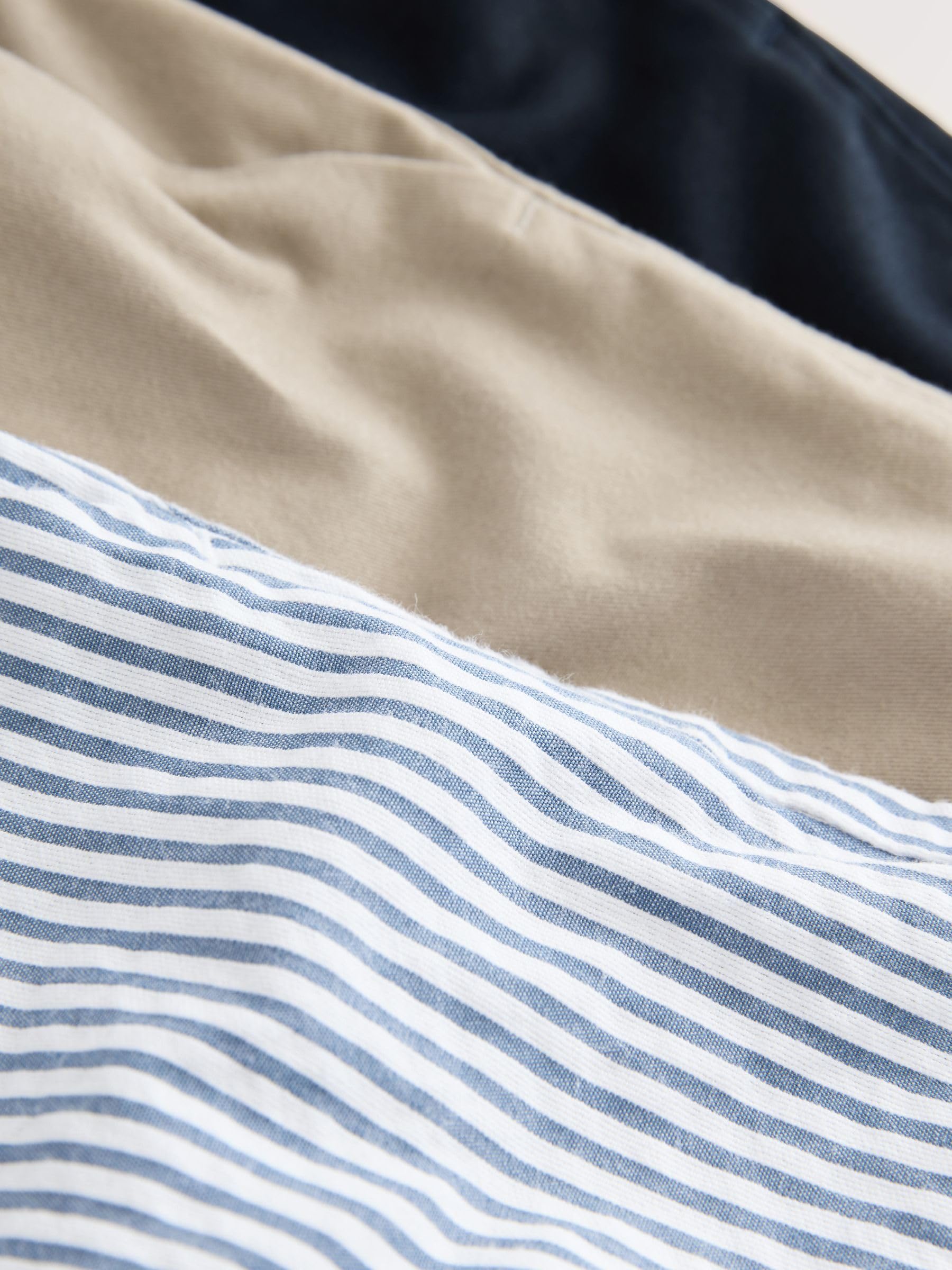 NEXT Niños Pack de 3 Pantalones Cortos Chinos