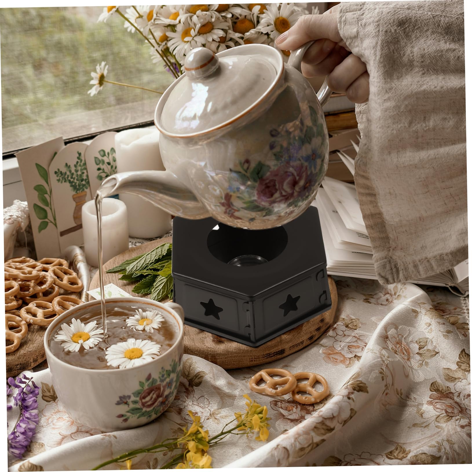 OFFSCH Metal Teapot Warmer Base Portable Stainless Tea Heater Hollow Design for Tealight Combustion Elegant Accessory for Tea Ceremonies and Gifting